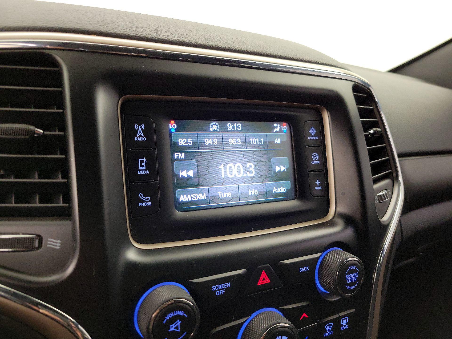 Thumbnail: 2015 Jeep Grand Cherokee - 14