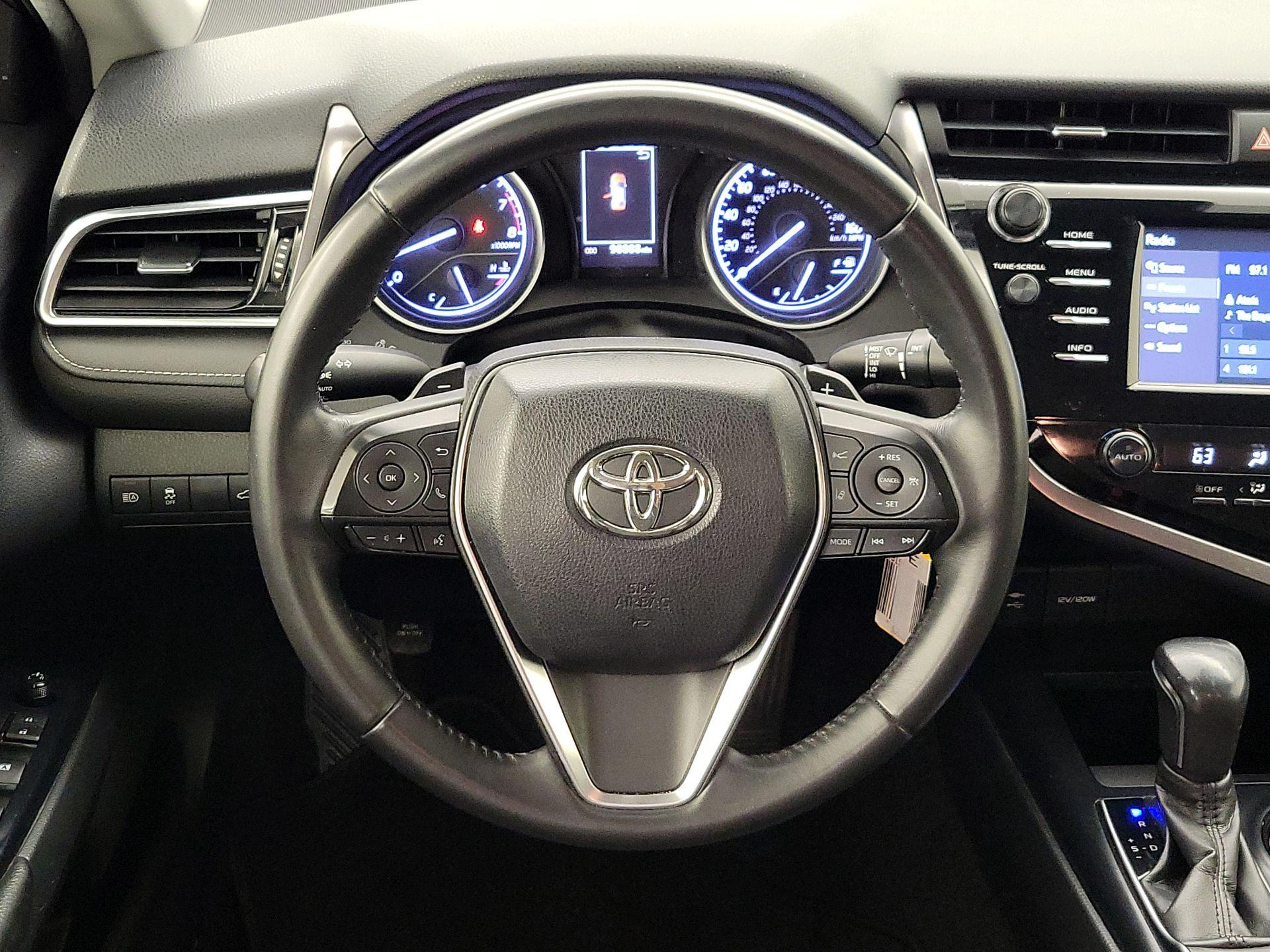 Thumbnail: 2018 Toyota Camry - 10