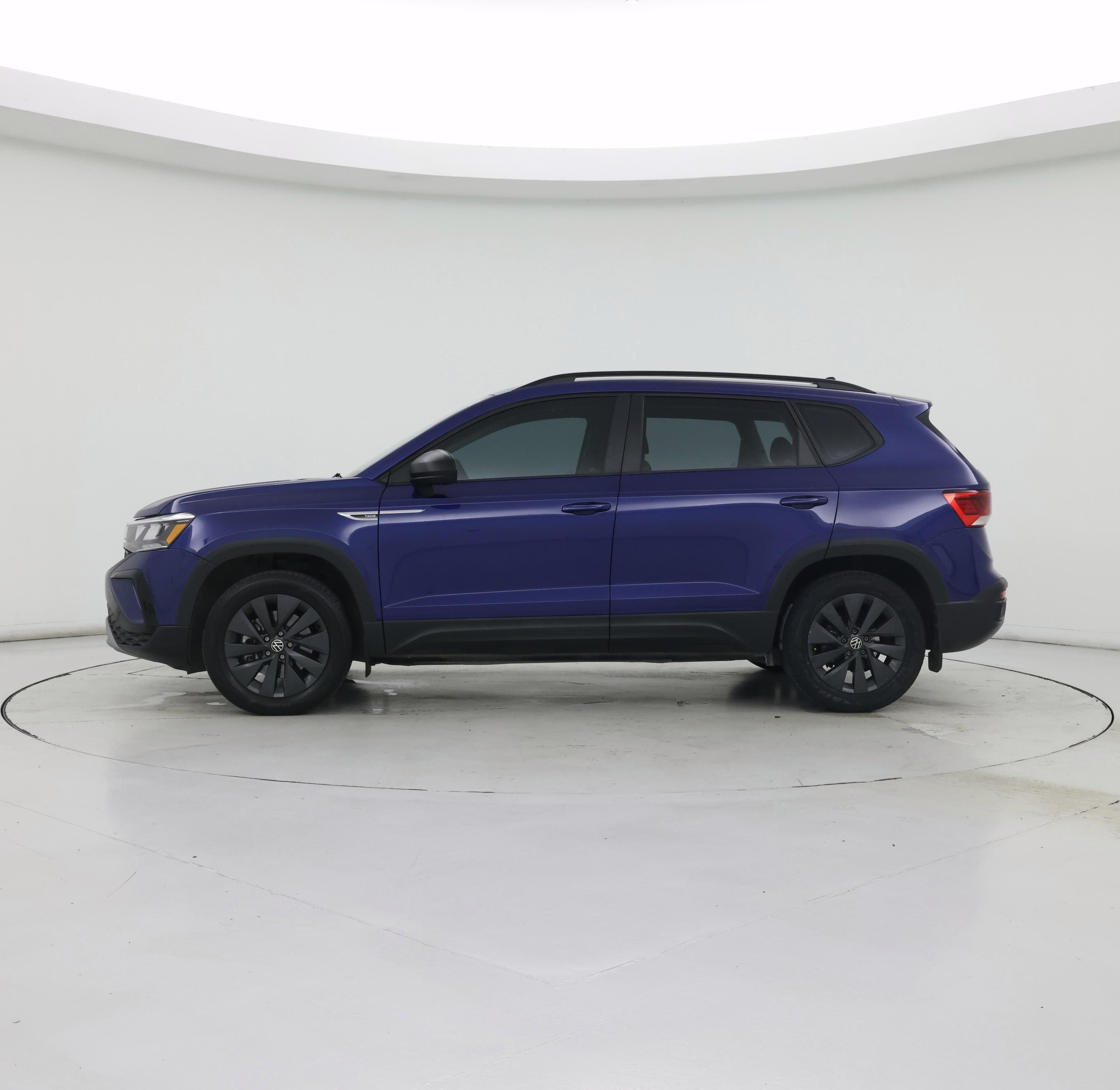 Thumbnail: 2022 Volkswagen Taos - 3
