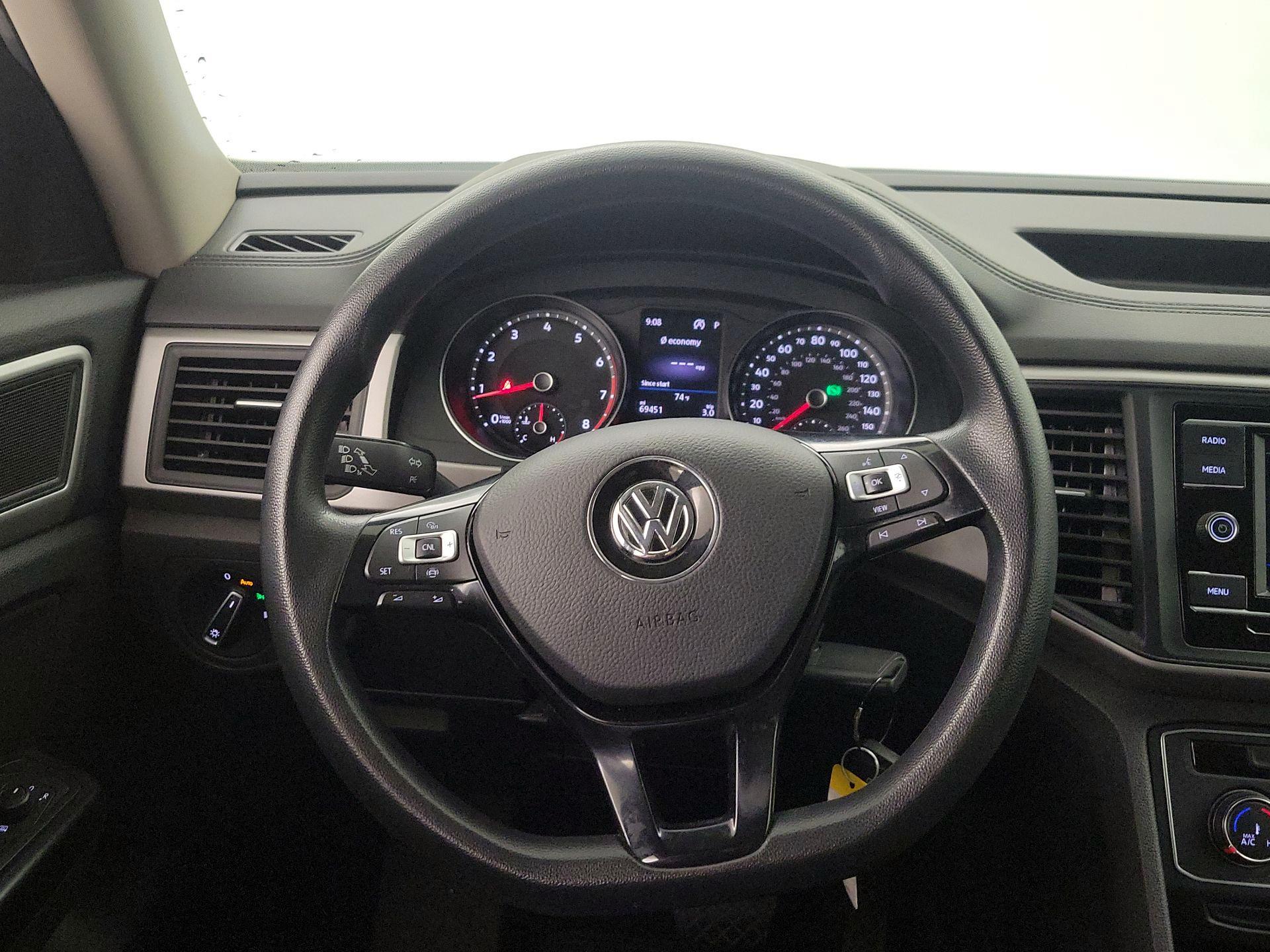 Thumbnail: 2020 Volkswagen Atlas - 10