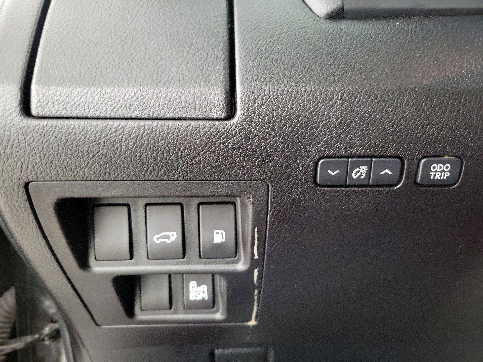 Thumbnail: 2015 Lexus RX - 13
