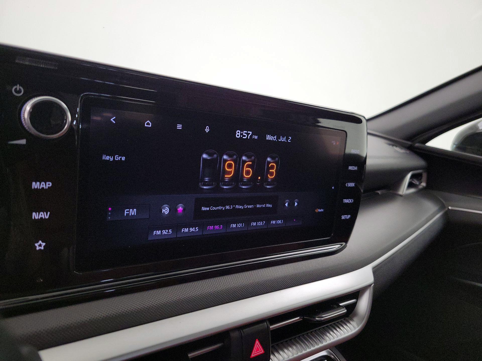 Thumbnail: 2021 Kia K5 - 16