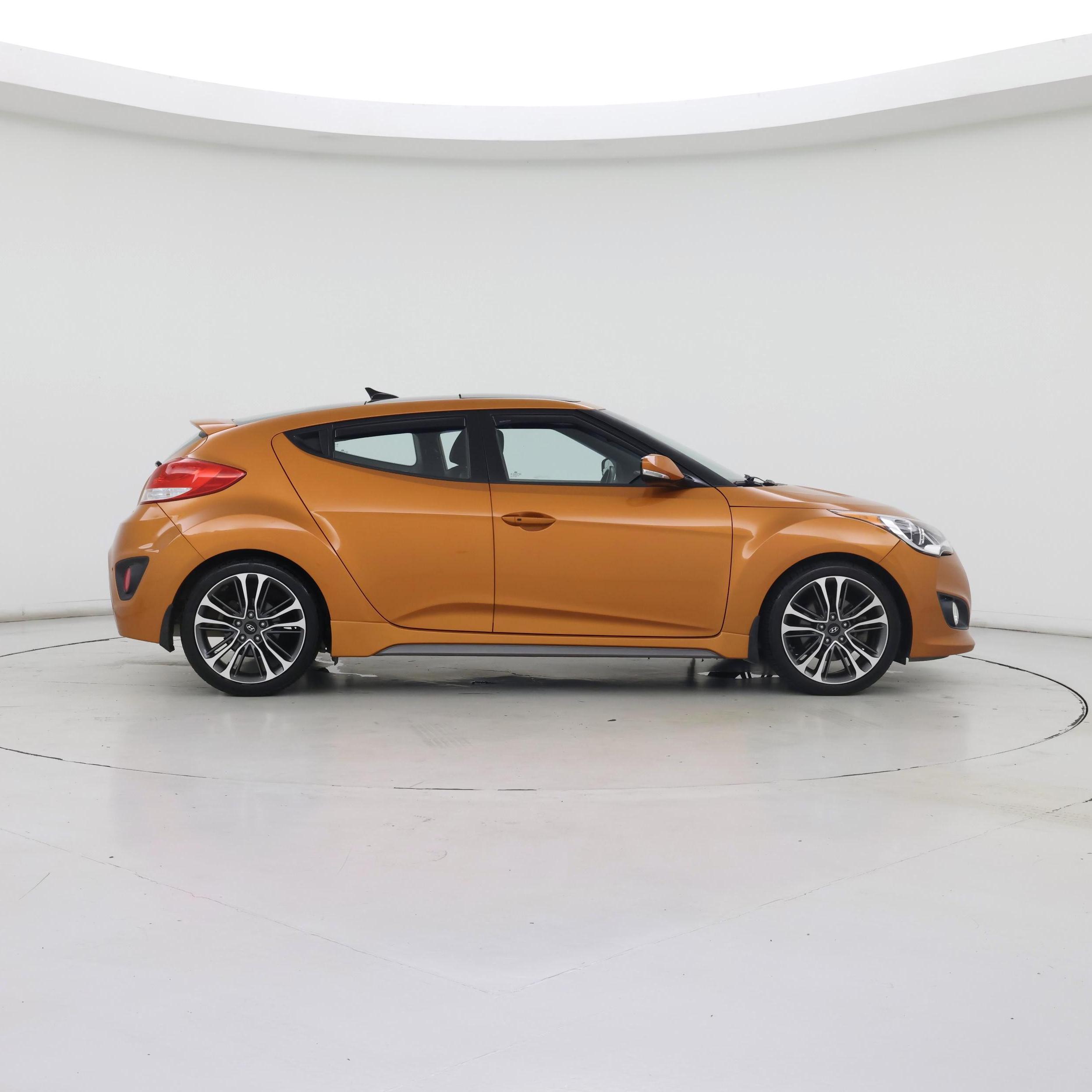 Thumbnail: 2016 Hyundai Veloster - 7