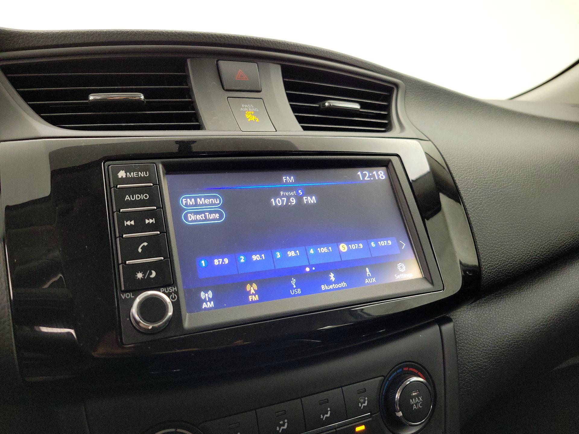 Thumbnail: 2019 Nissan Sentra - 15