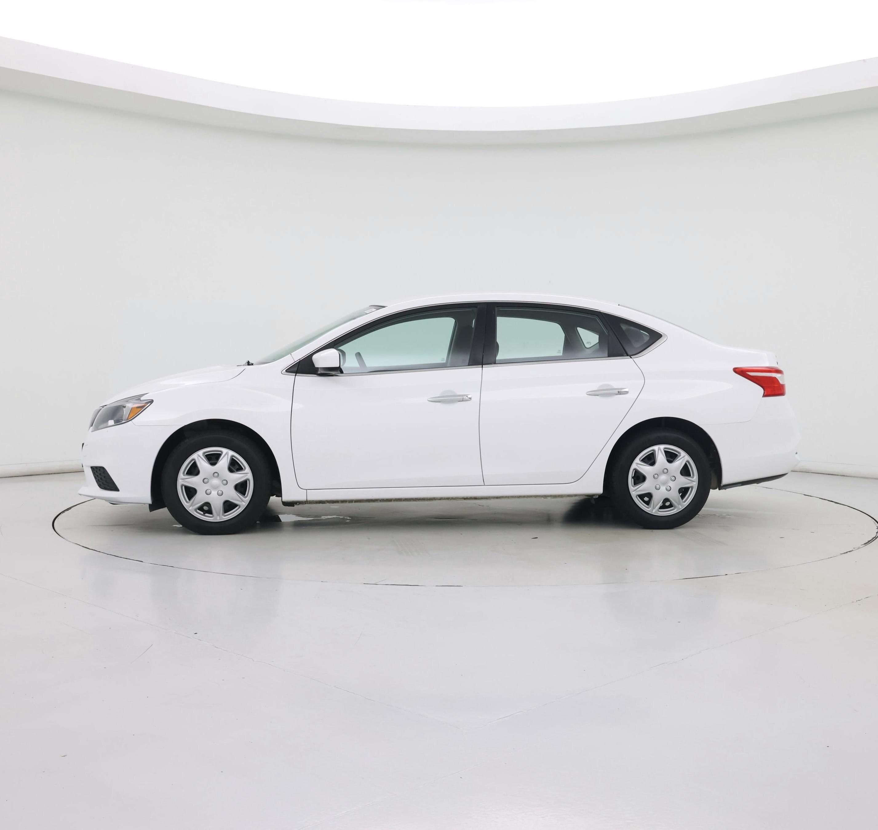 Thumbnail: 2019 Nissan Sentra - 3