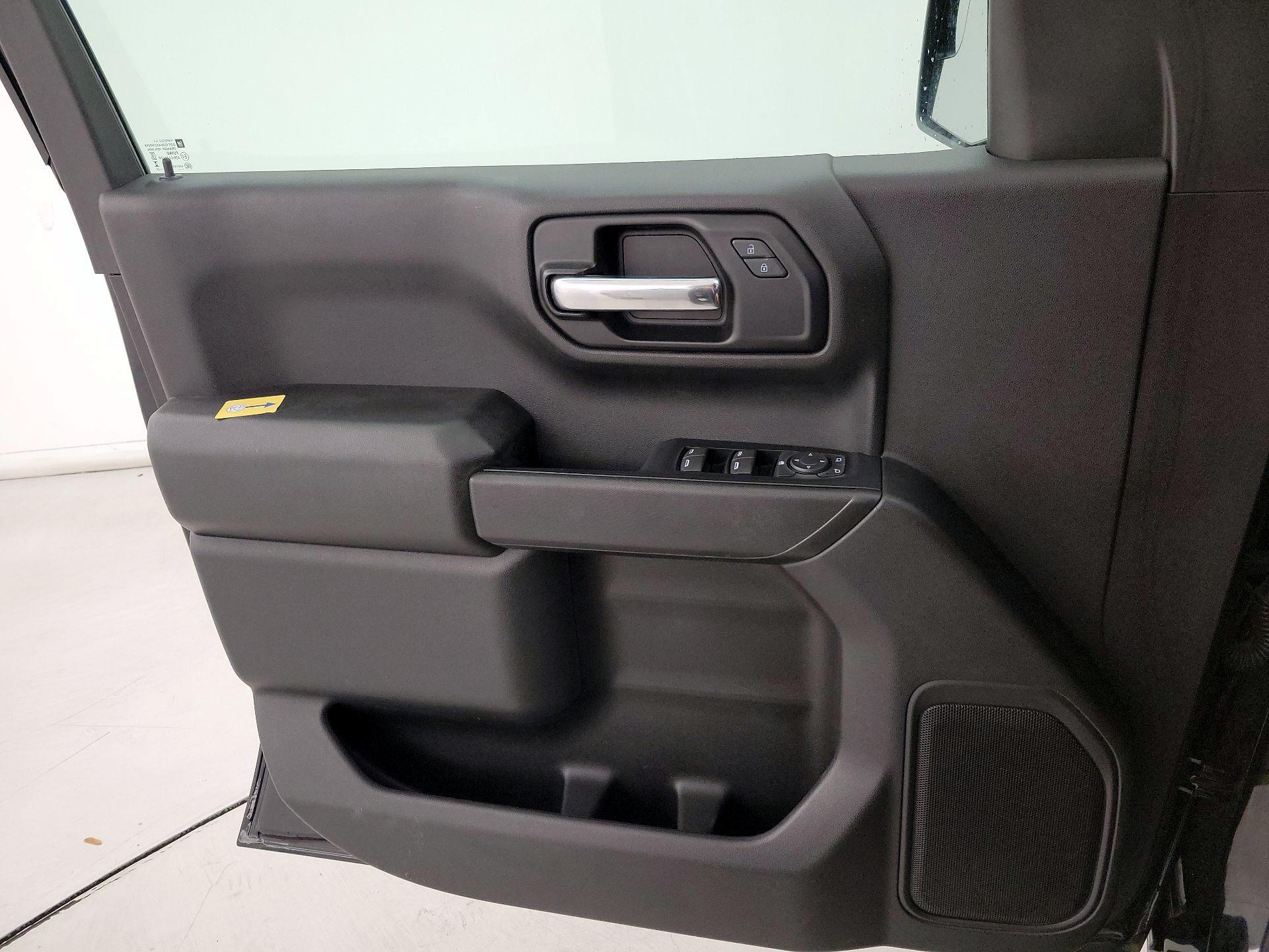 Thumbnail: 2019 Chevrolet Silverado 1500 - 12