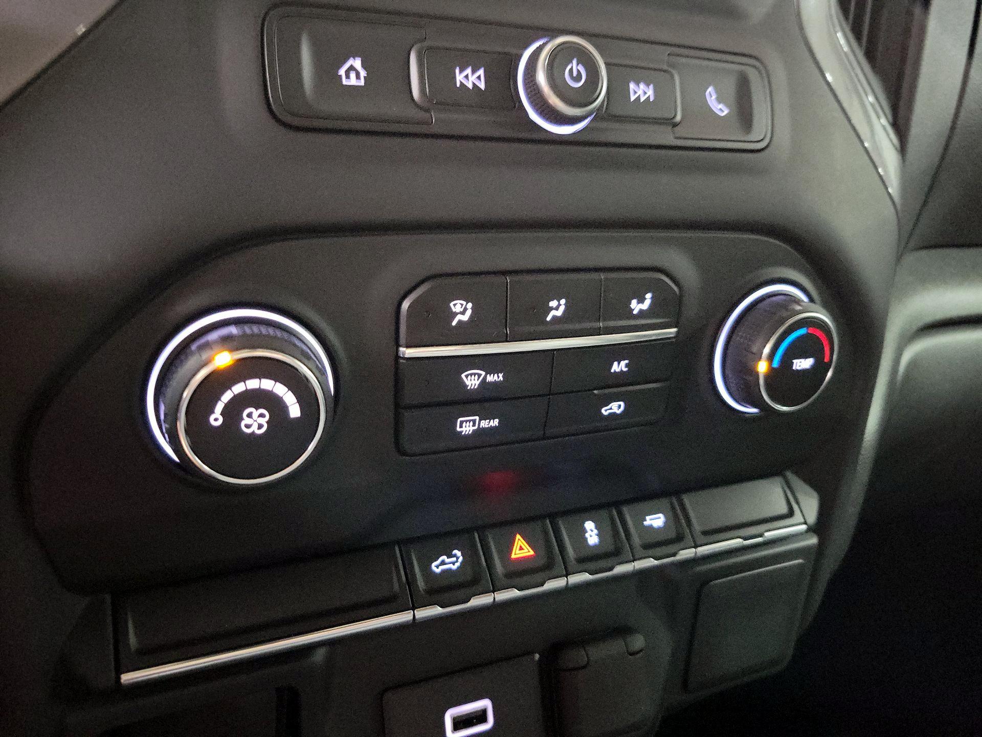 Thumbnail: 2019 Chevrolet Silverado 1500 - 16