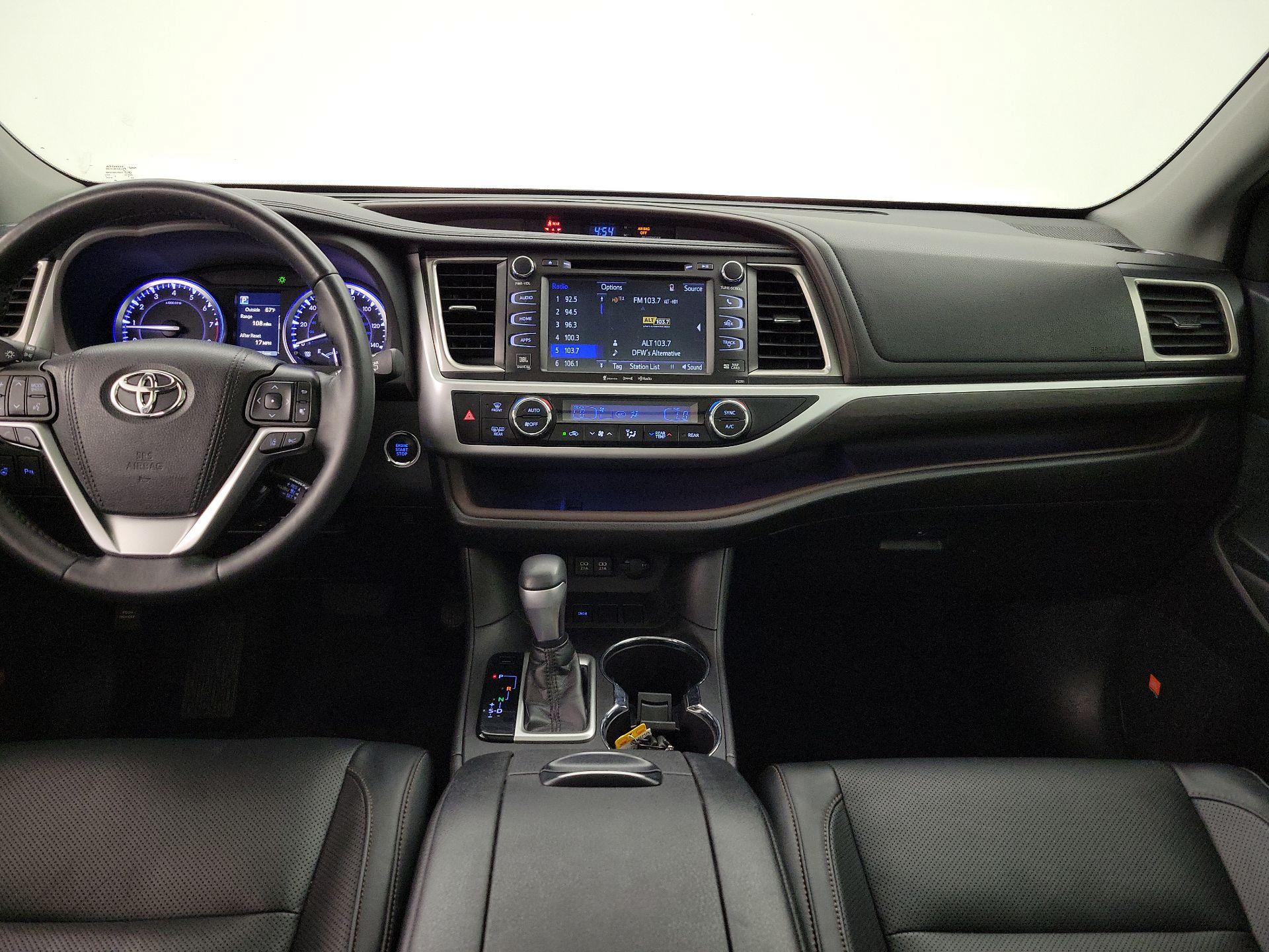 Thumbnail: 2019 Toyota Highlander - 9