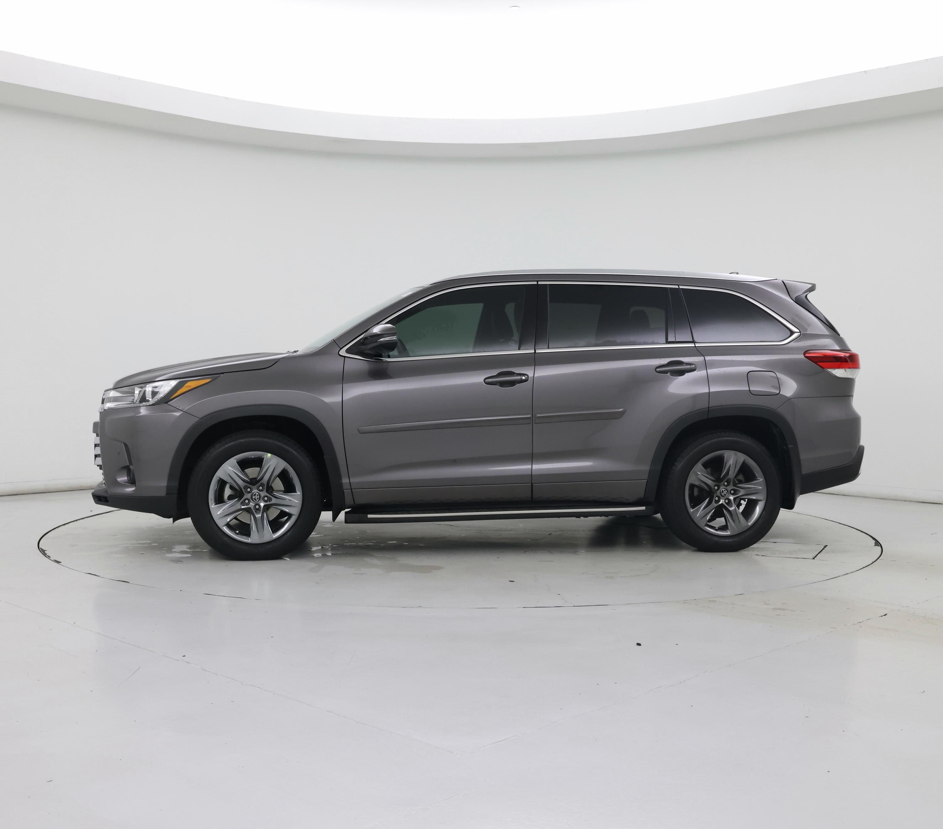 Thumbnail: 2019 Toyota Highlander - 3
