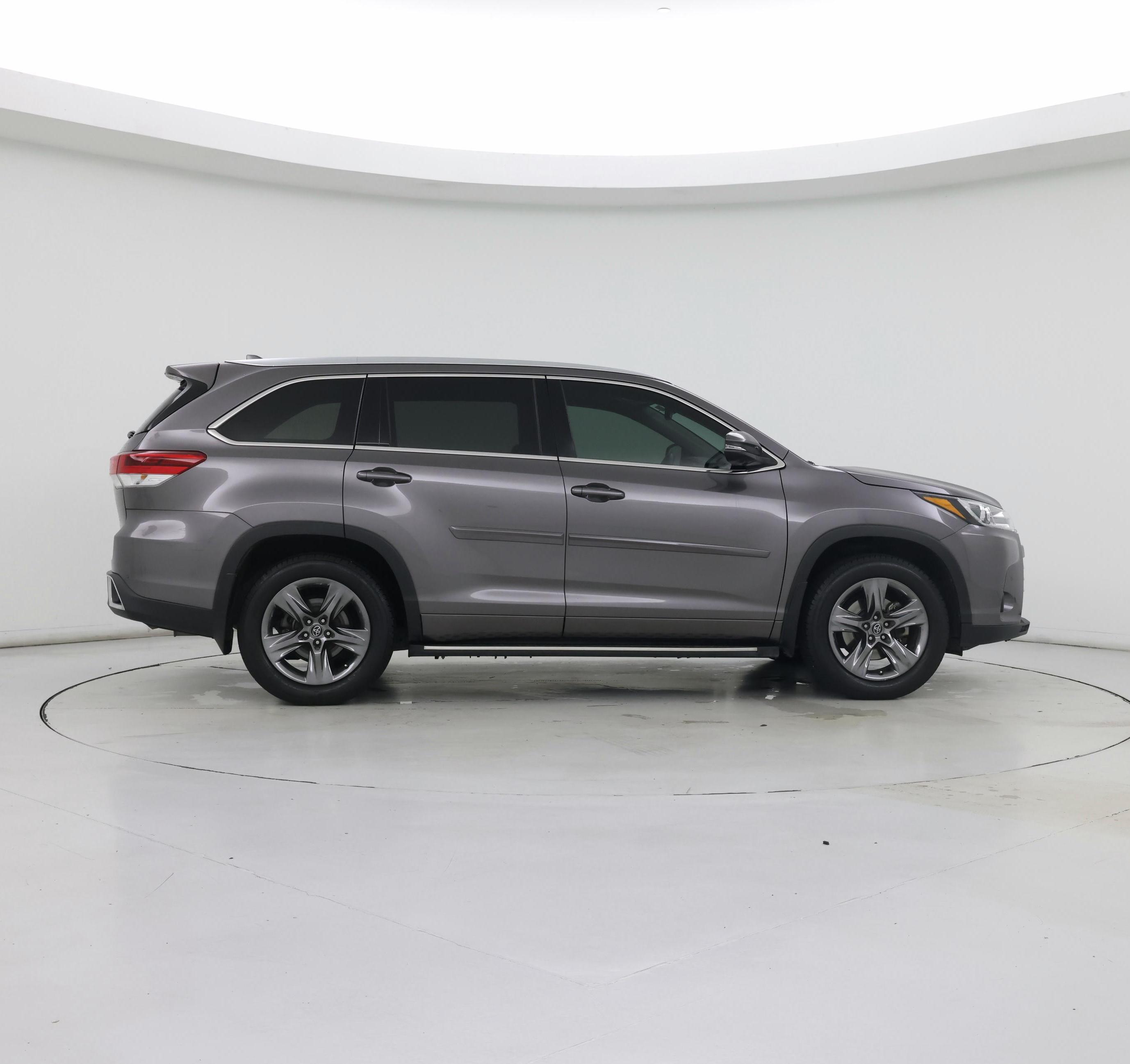 Thumbnail: 2019 Toyota Highlander - 7