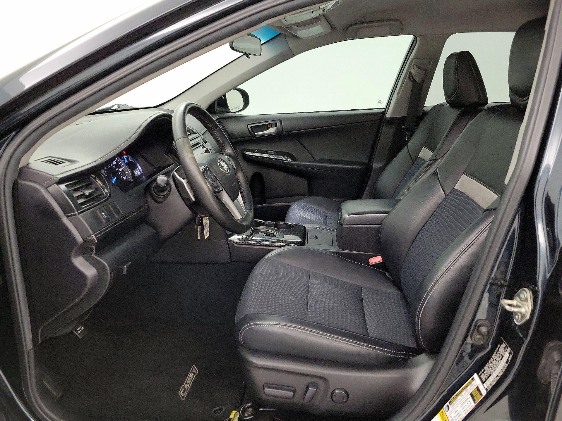 Thumbnail: 2014 Toyota Camry - 11
