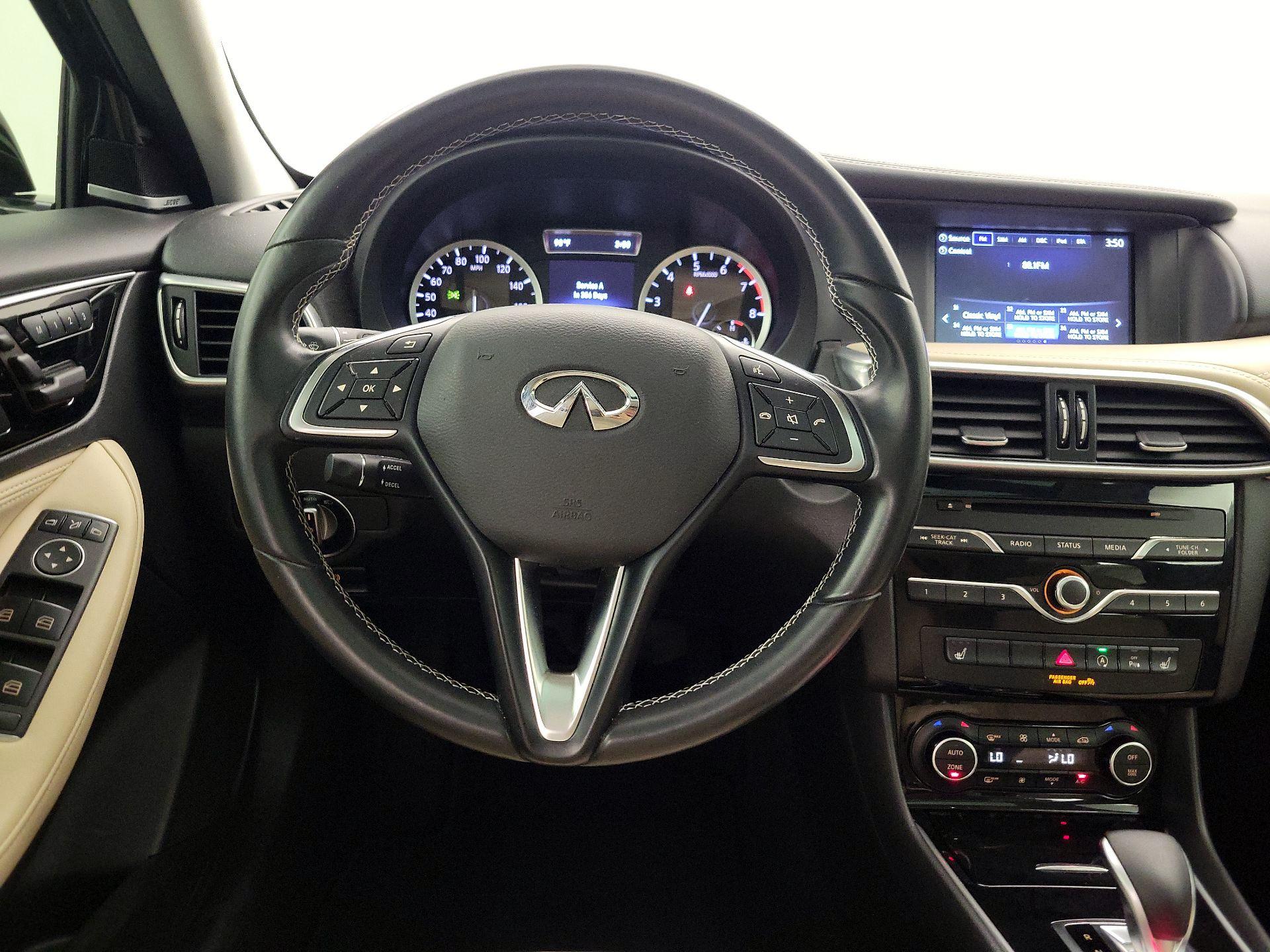 Thumbnail: 2018 INFINITI QX30 - 10