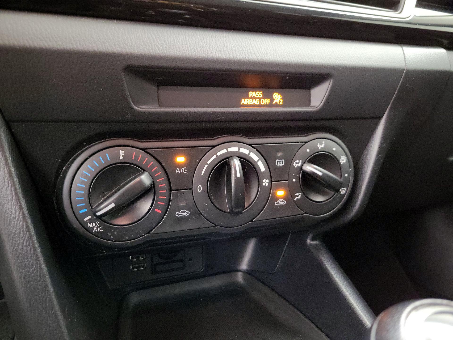 Thumbnail: 2015 Mazda Mazda3 - 15
