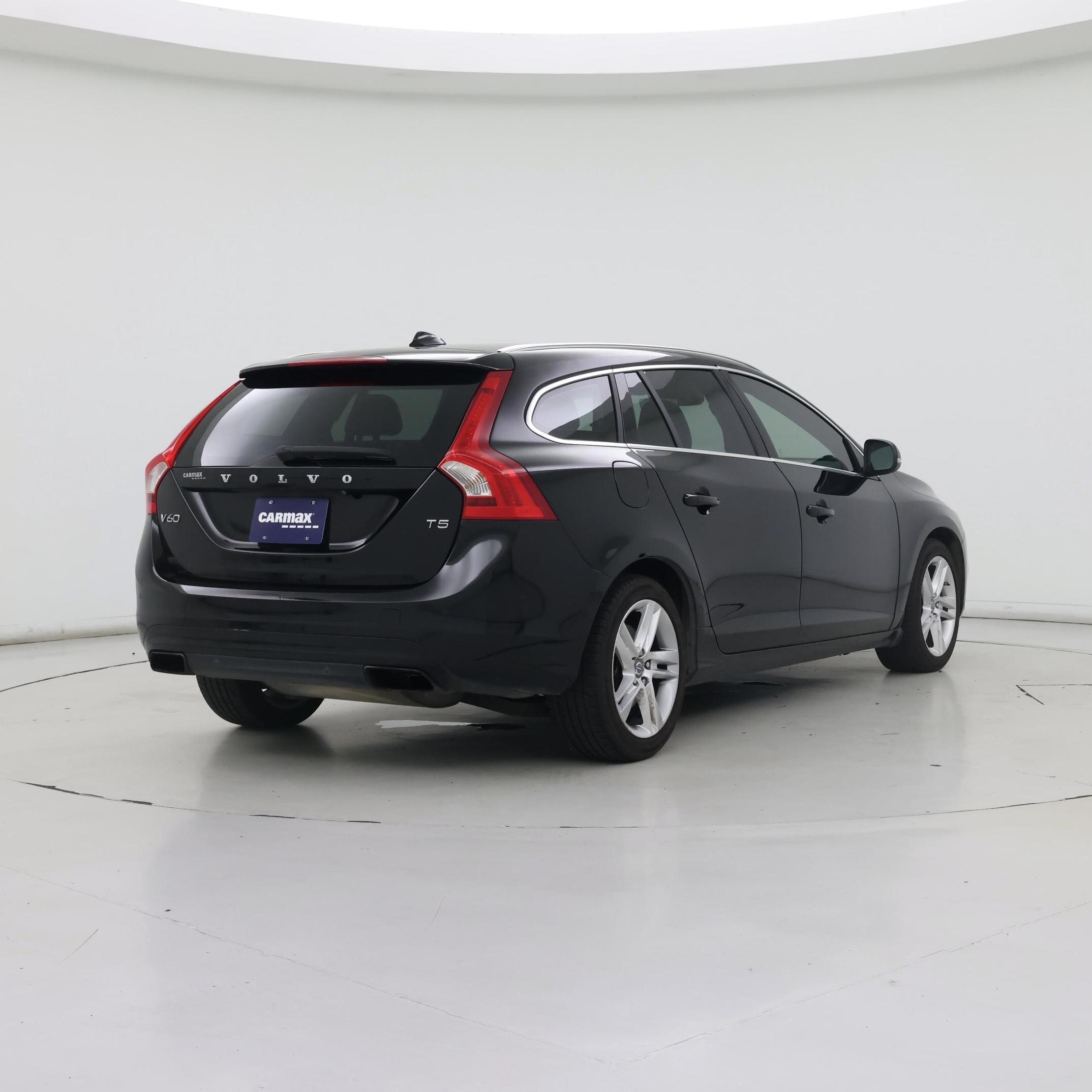 Thumbnail: 2015 Volvo V60 - 8