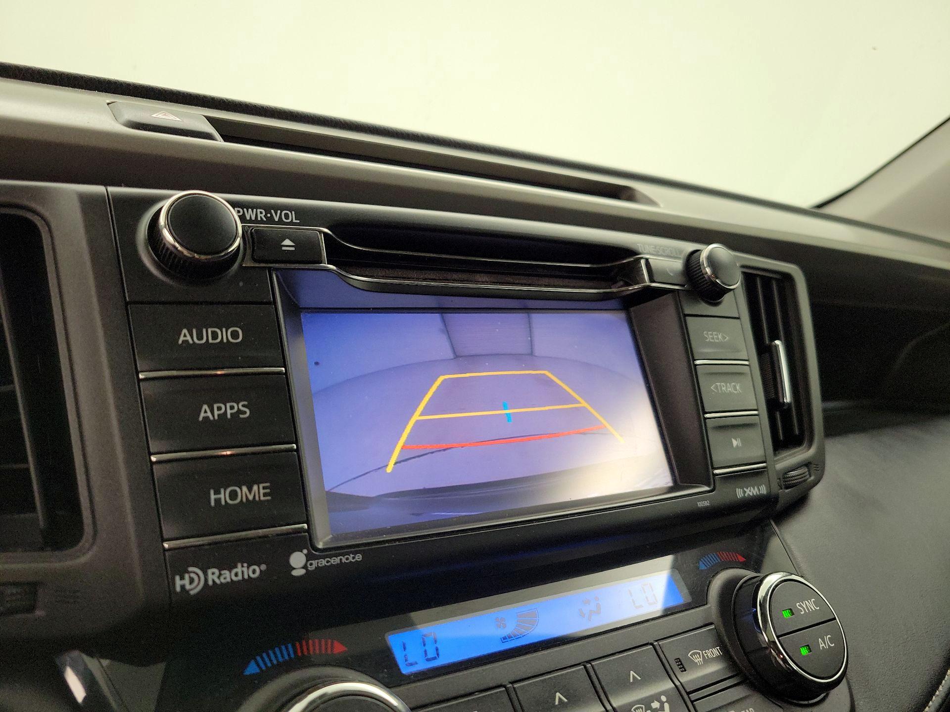 Thumbnail: 2018 Toyota RAV4 - 14