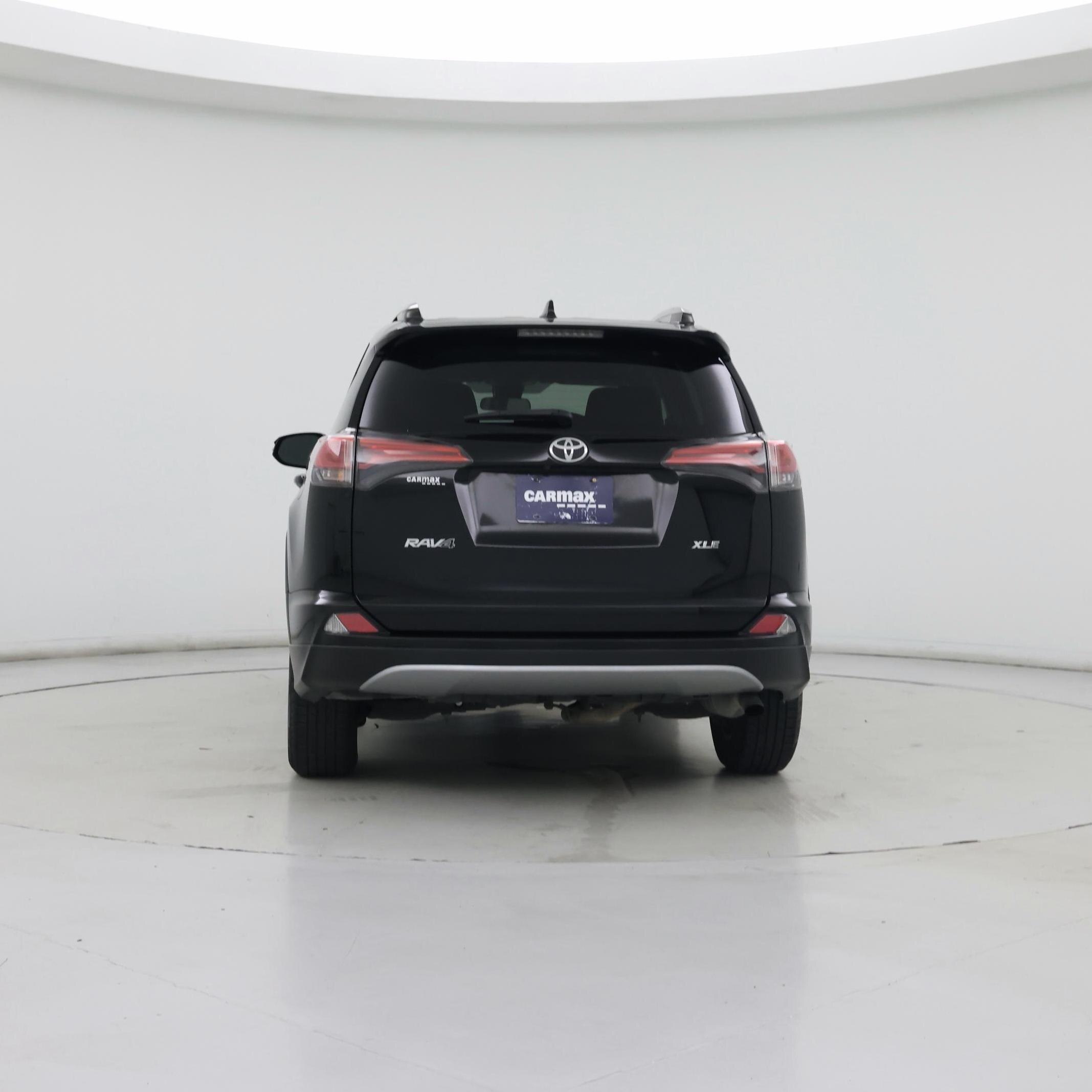 Thumbnail: 2018 Toyota RAV4 - 6