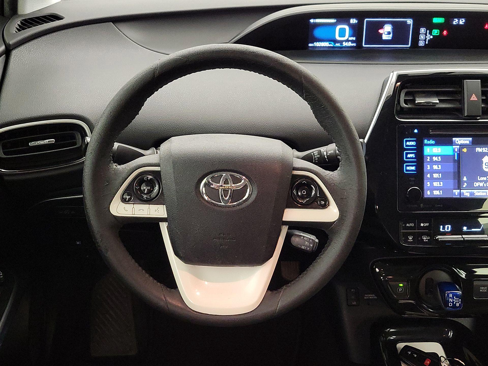 Thumbnail: 2016 Toyota Prius - 10