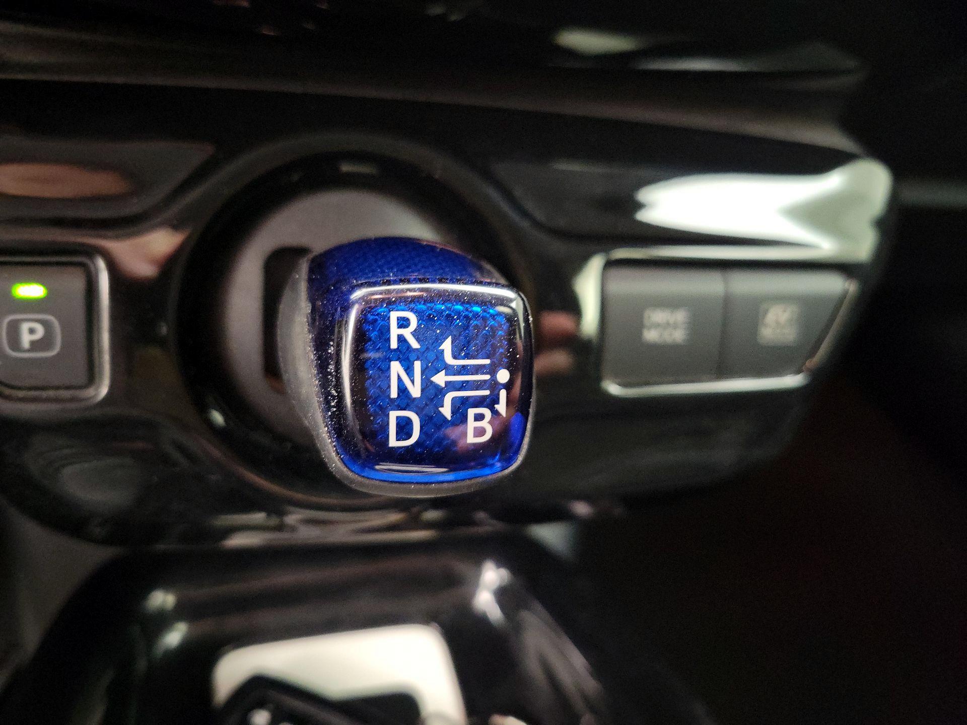 Thumbnail: 2016 Toyota Prius - 17