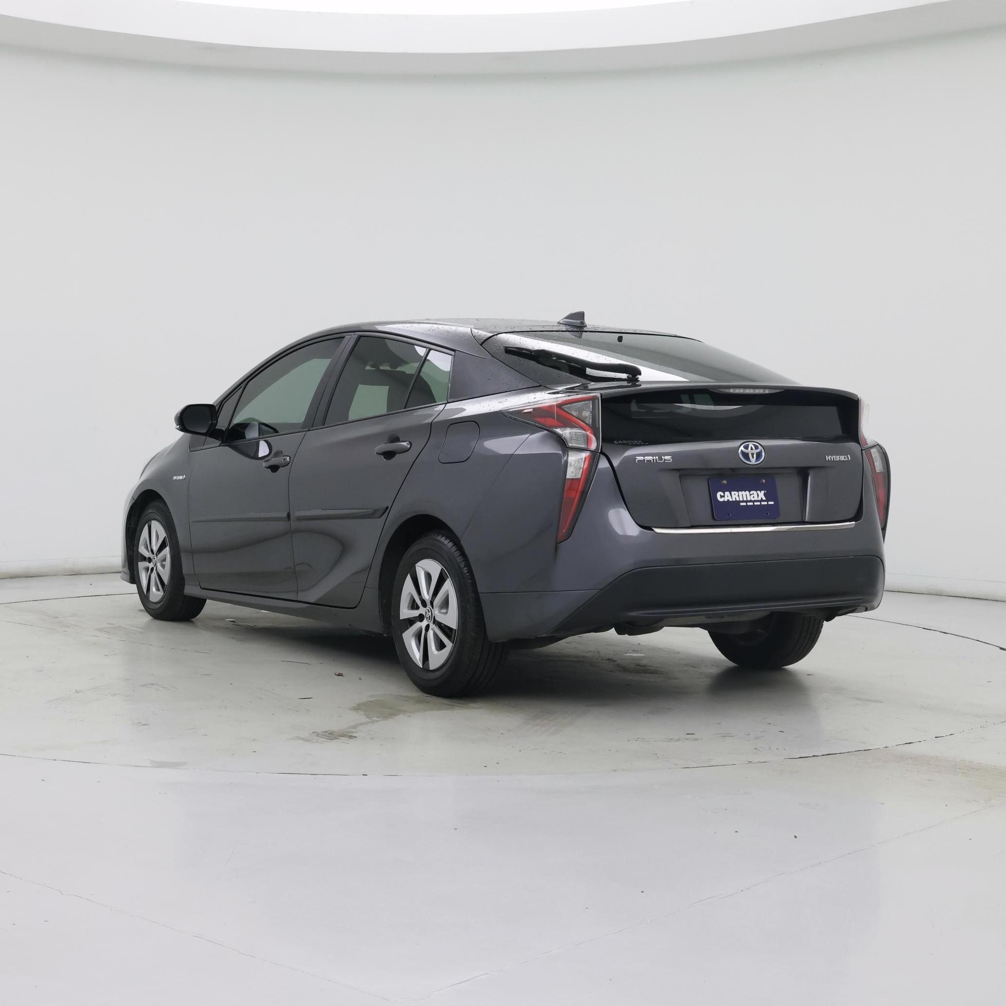 Thumbnail: 2016 Toyota Prius - 2