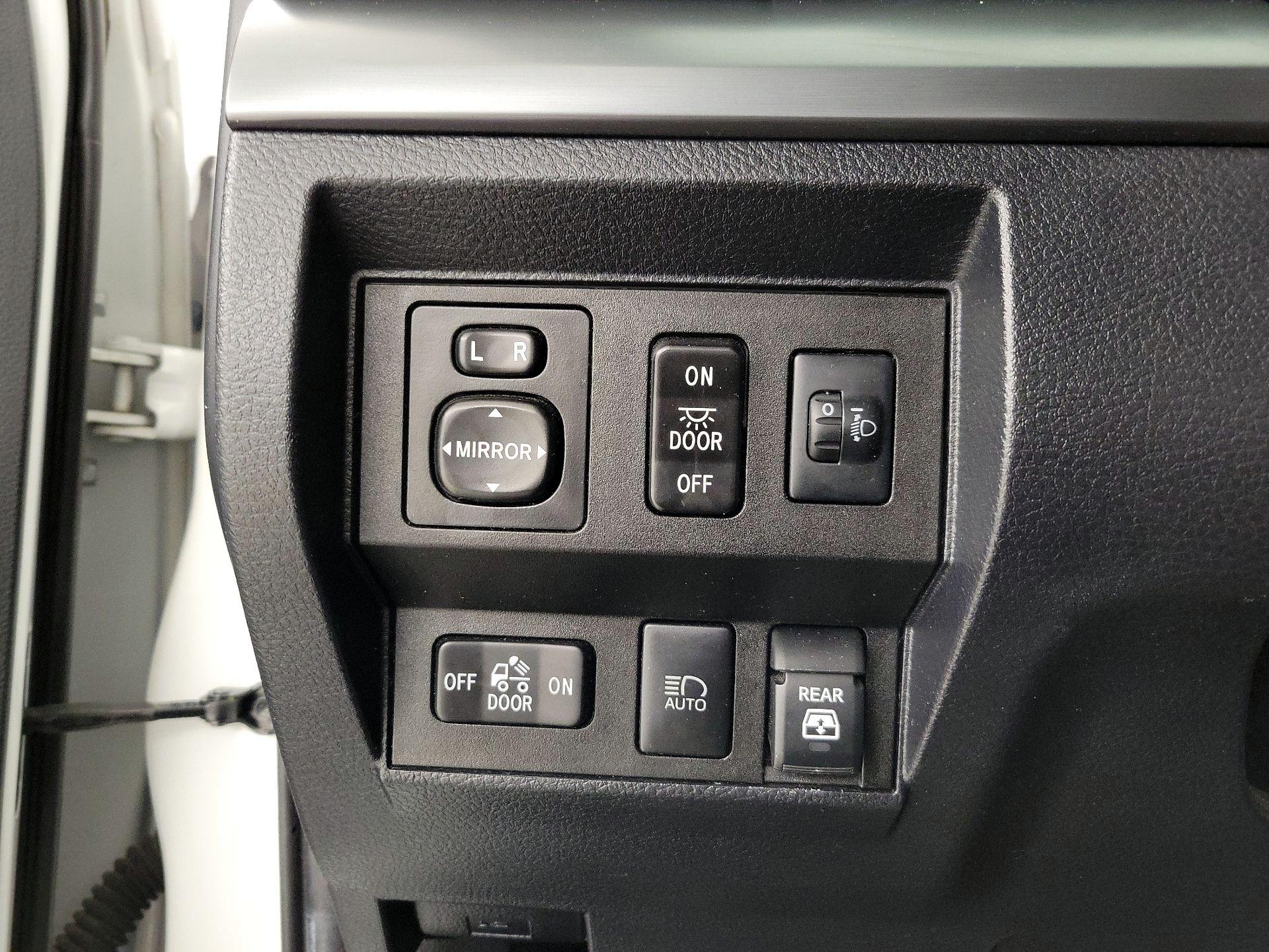 Thumbnail: 2019 Toyota Tundra - 13