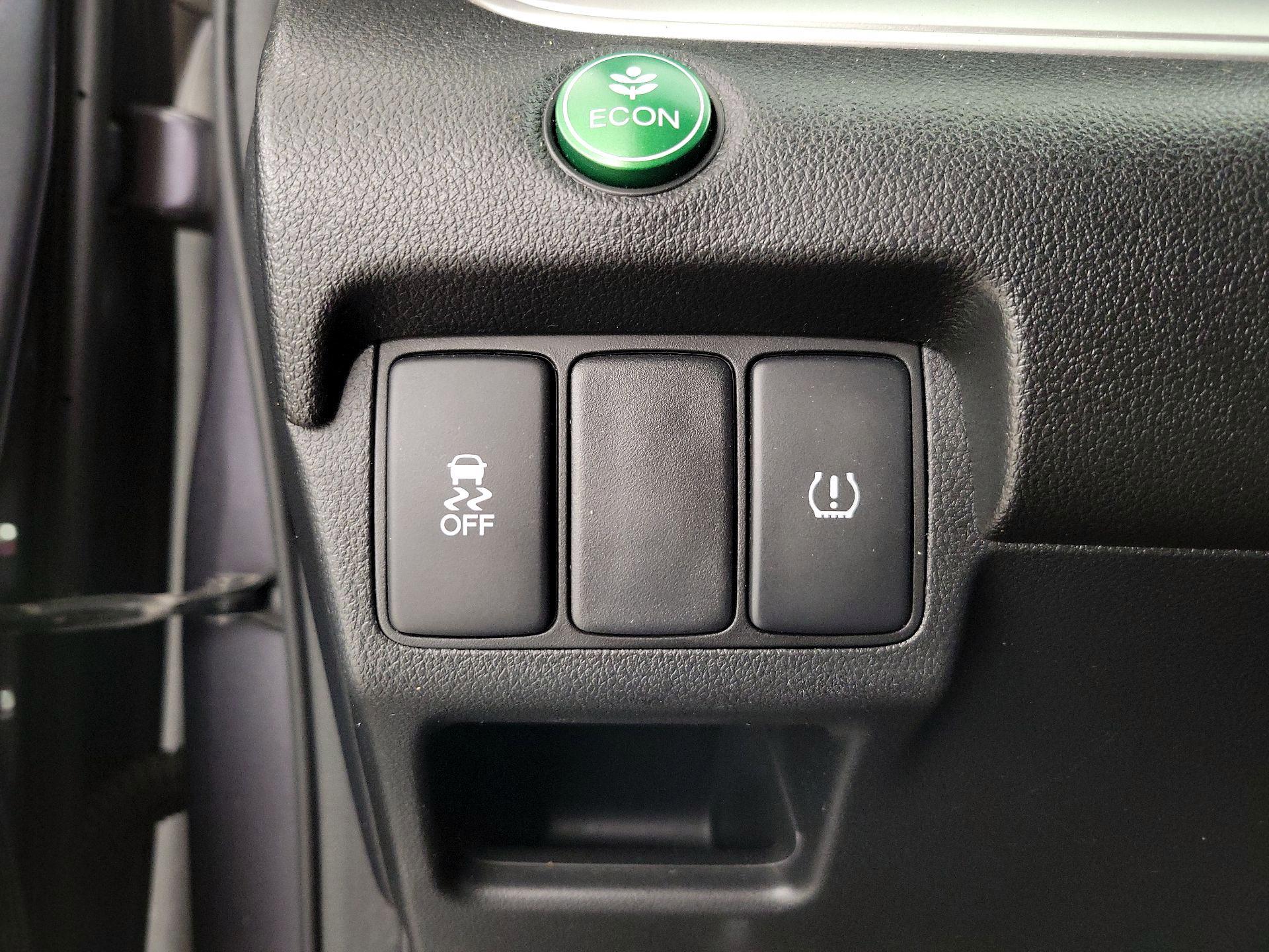 Thumbnail: 2016 Honda CR-V - 13