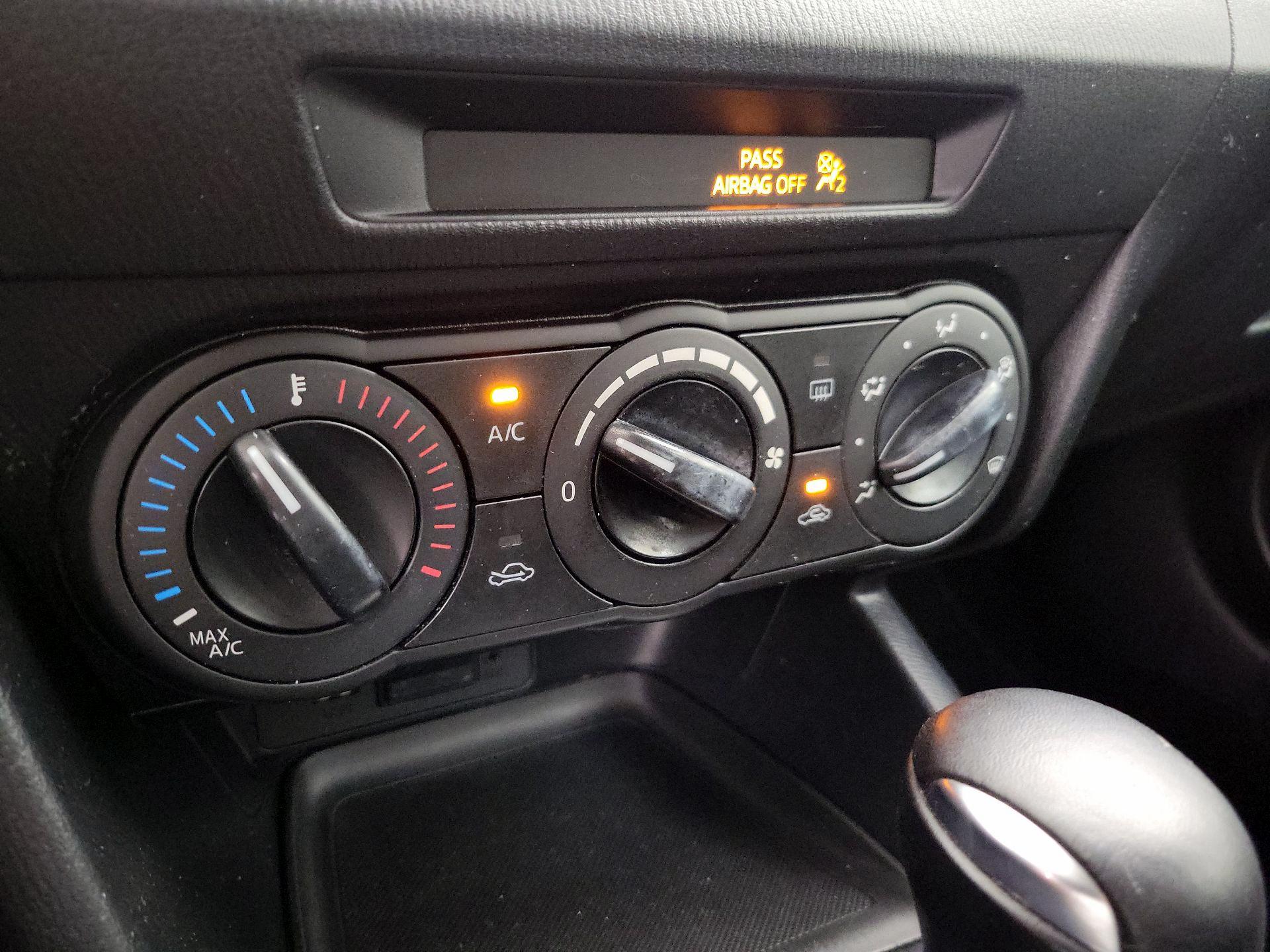 Thumbnail: 2015 Mazda Mazda3 - 15