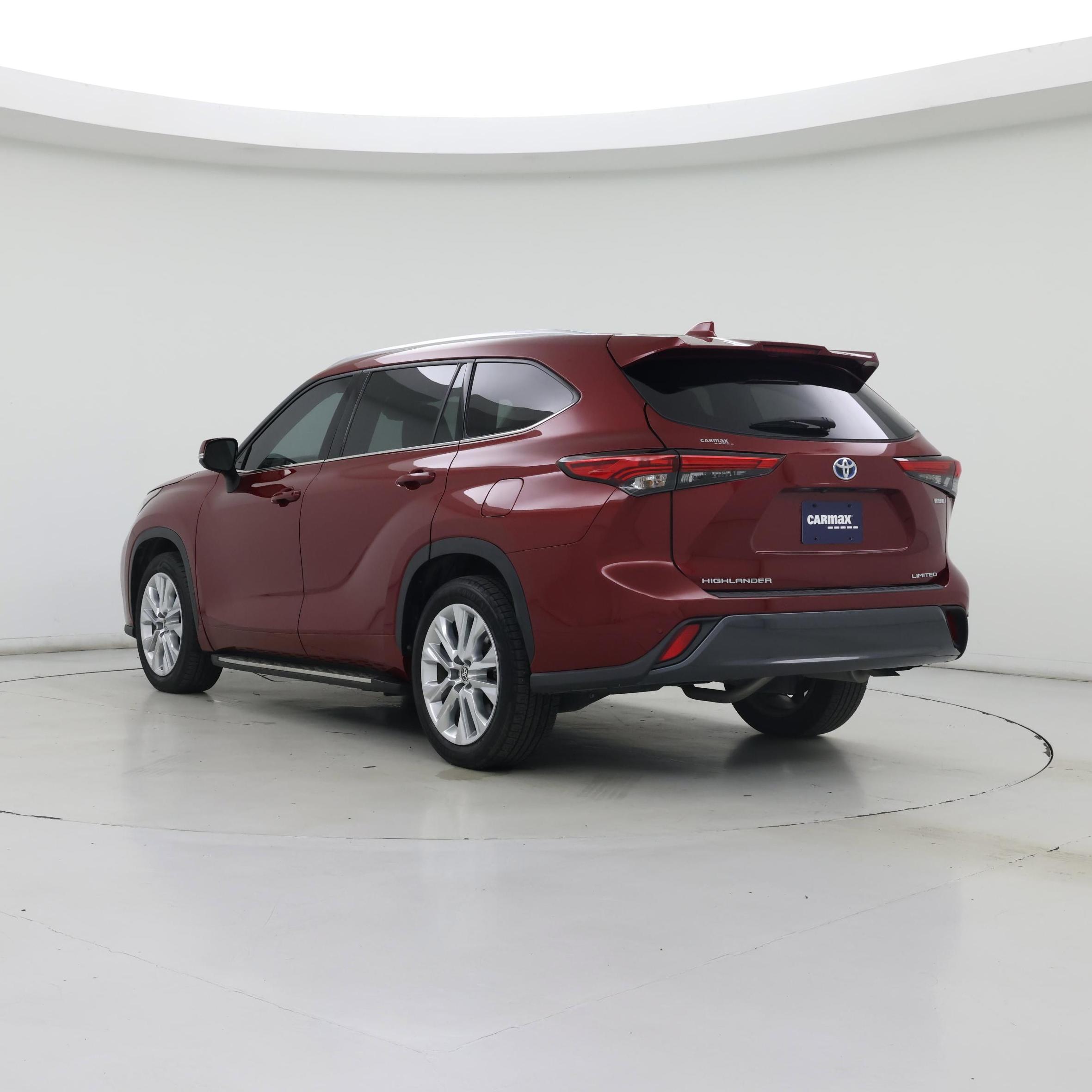 Thumbnail: 2022 Toyota Highlander - 2