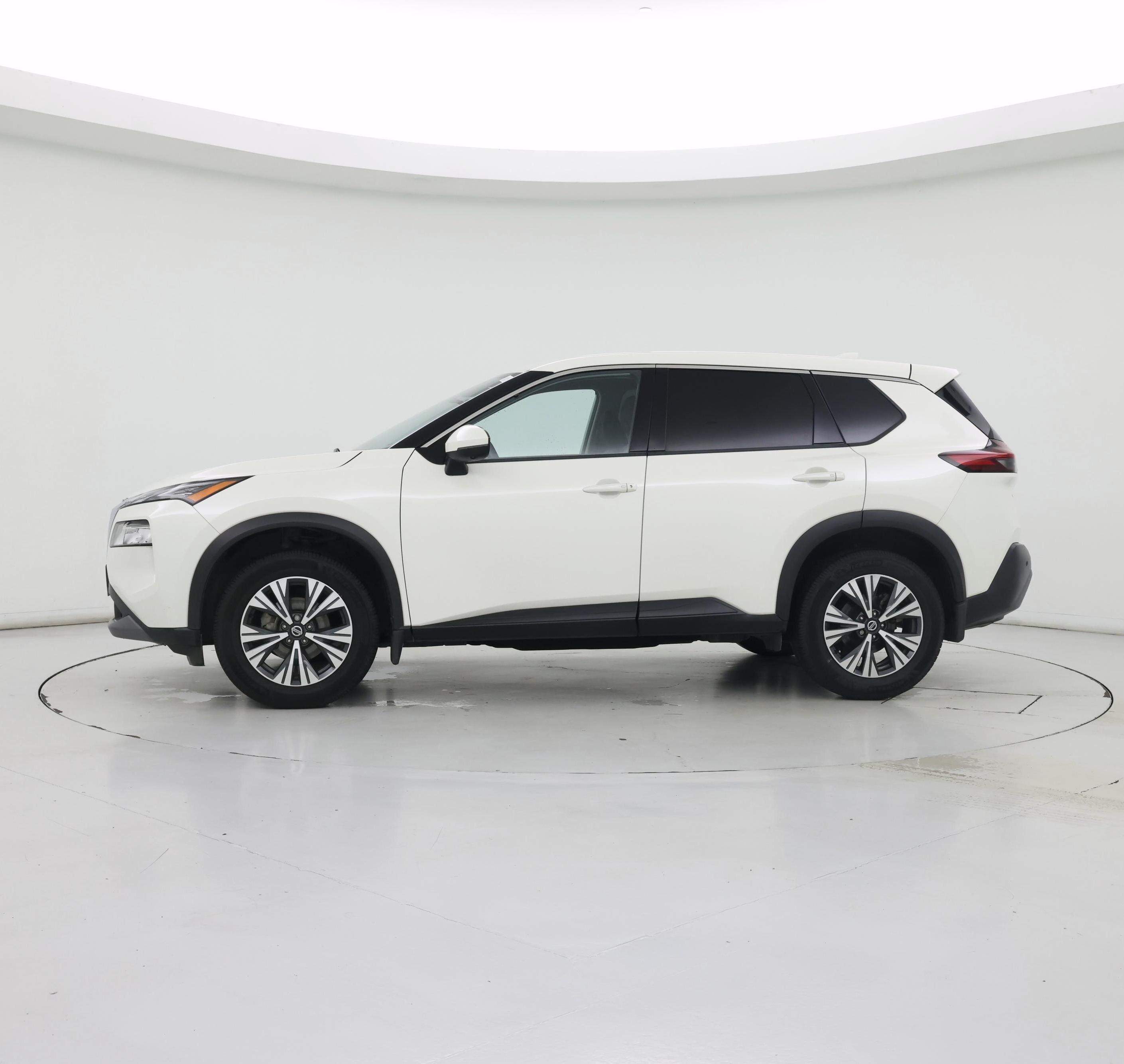 Thumbnail: 2021 Nissan Rogue - 3