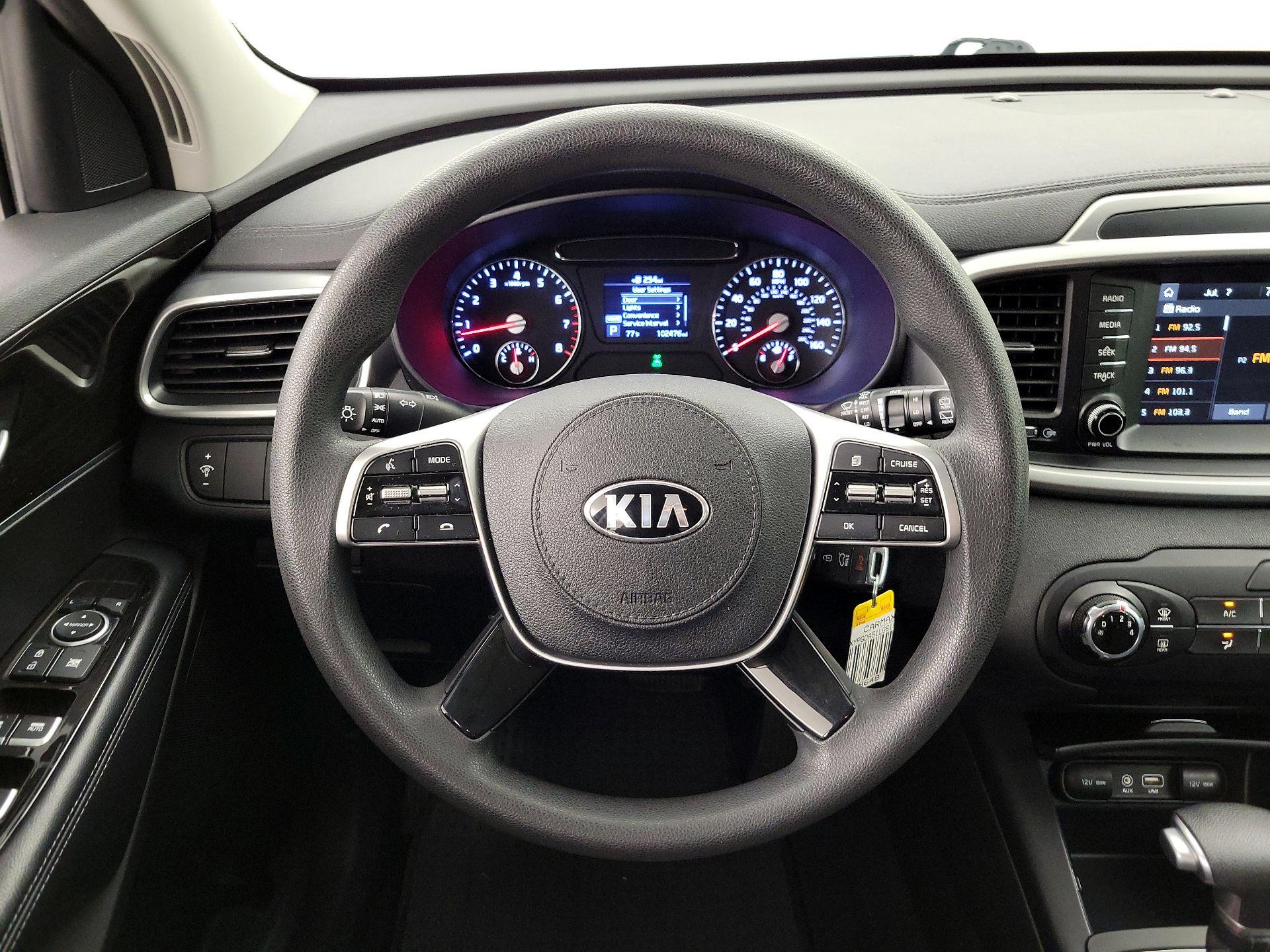 Thumbnail: 2020 Kia Sorento - 10