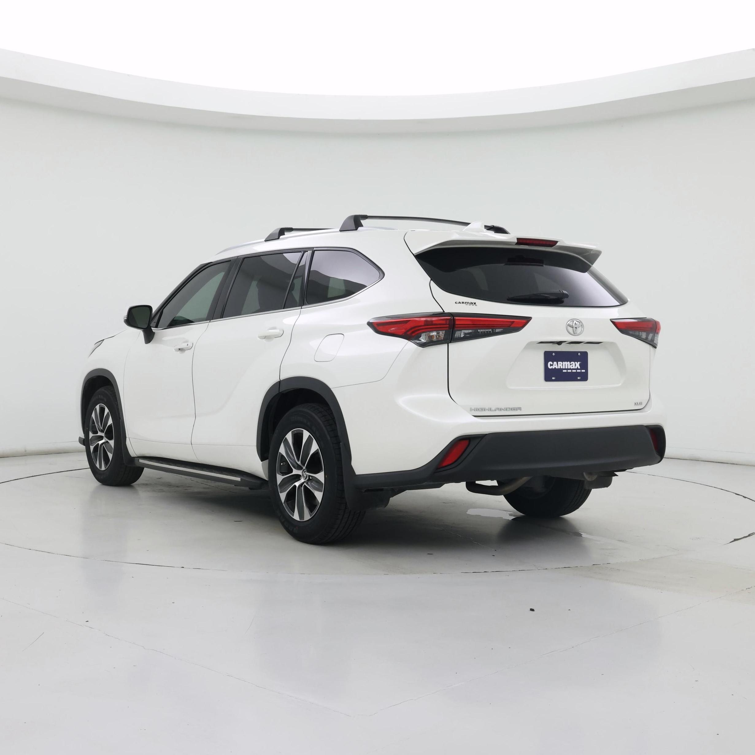 Thumbnail: 2021 Toyota Highlander - 2