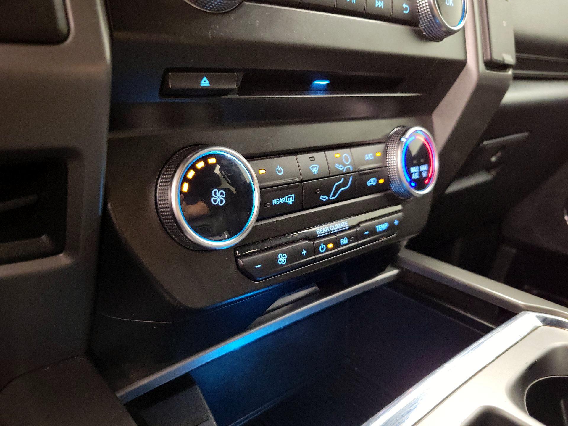 Thumbnail: 2018 Ford Expedition - 16