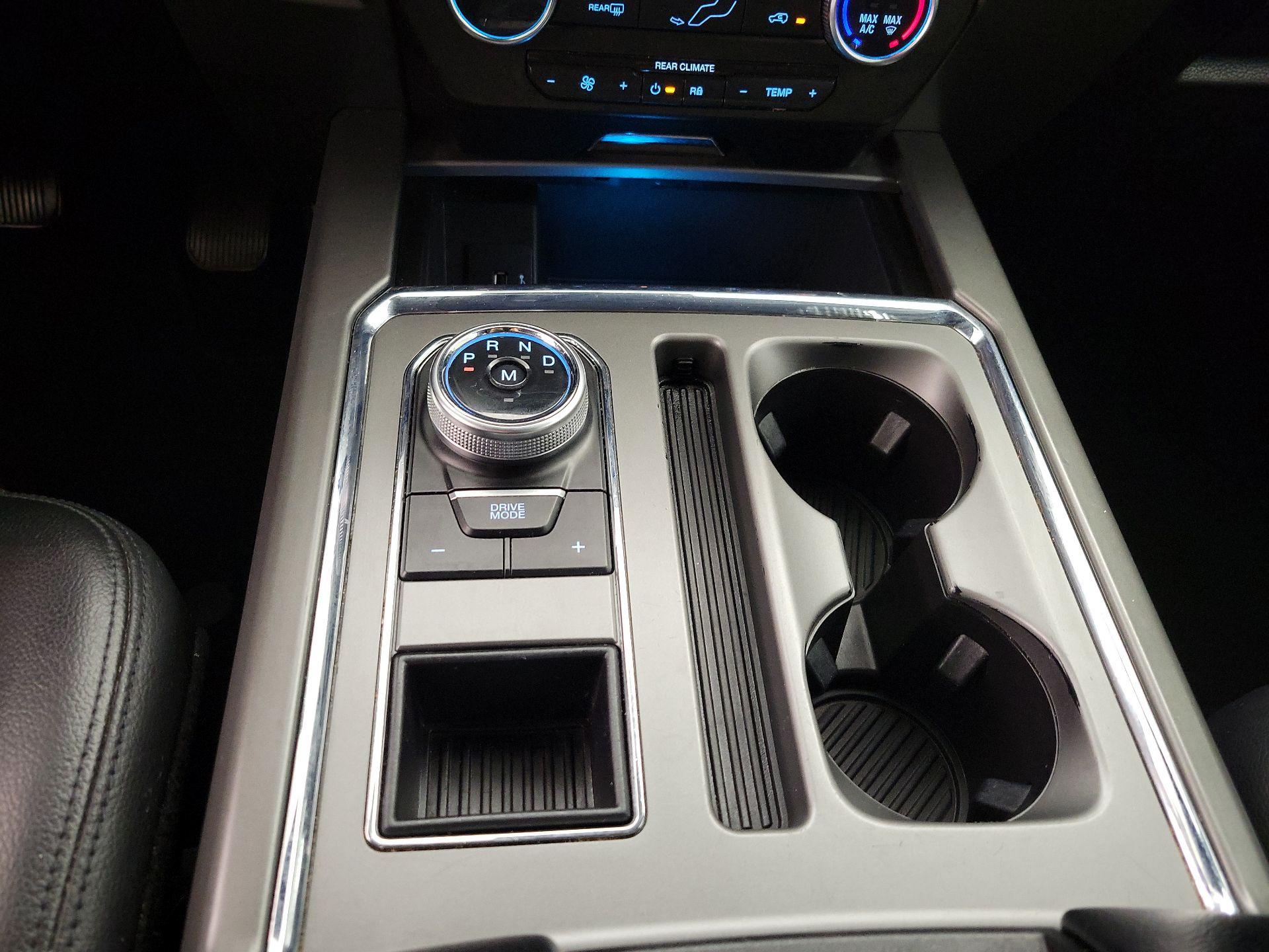 Thumbnail: 2018 Ford Expedition - 17