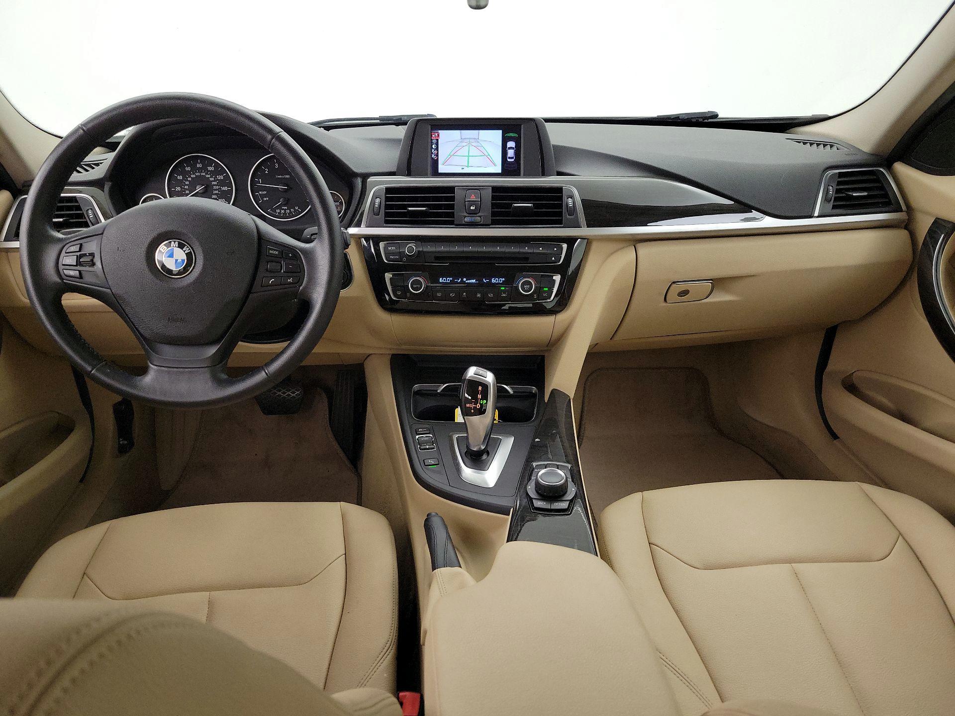 Thumbnail: 2016 BMW 3 Series - 9