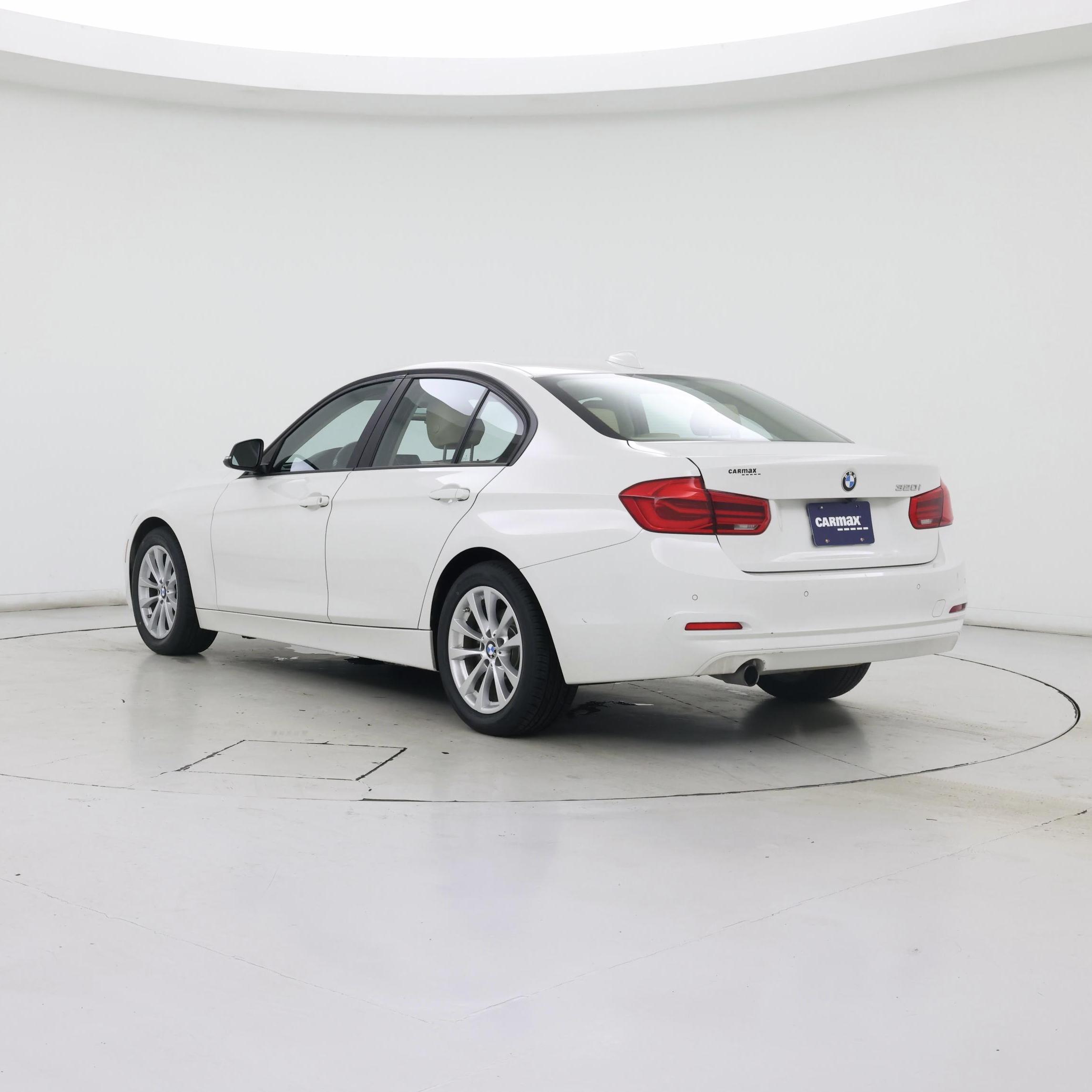 Thumbnail: 2016 BMW 3 Series - 2