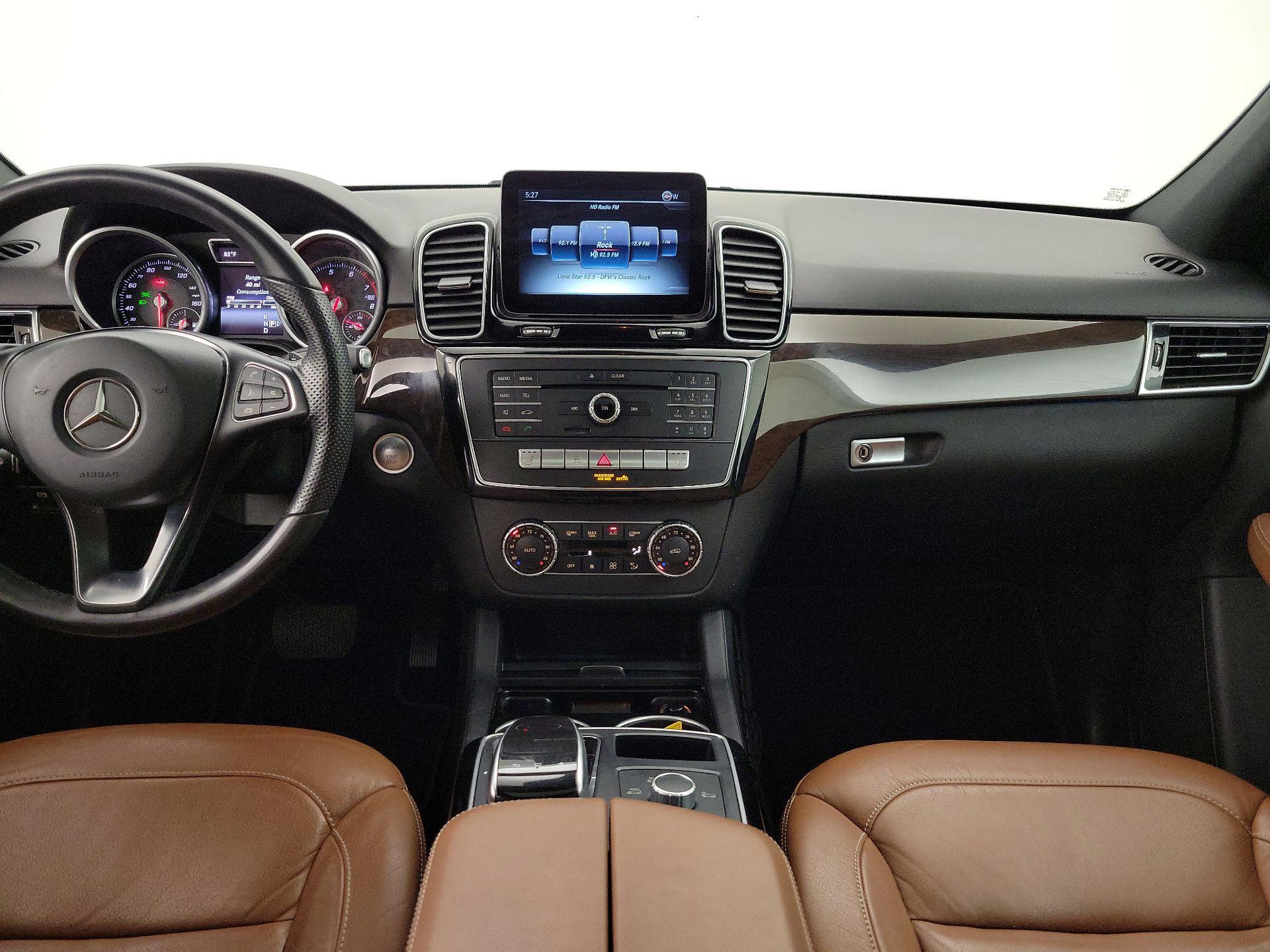 Thumbnail: 2016 Mercedes-Benz GLE - 9