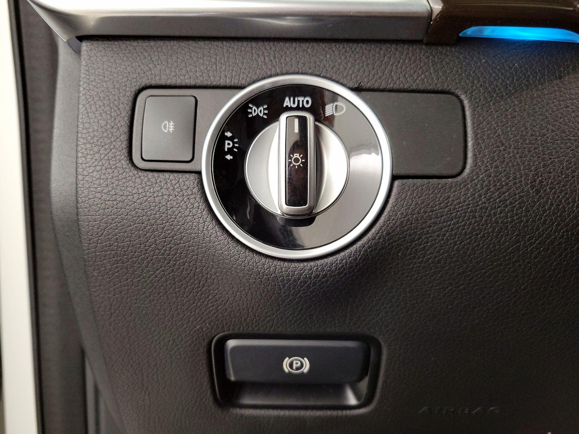 Thumbnail: 2016 Mercedes-Benz GLE - 13