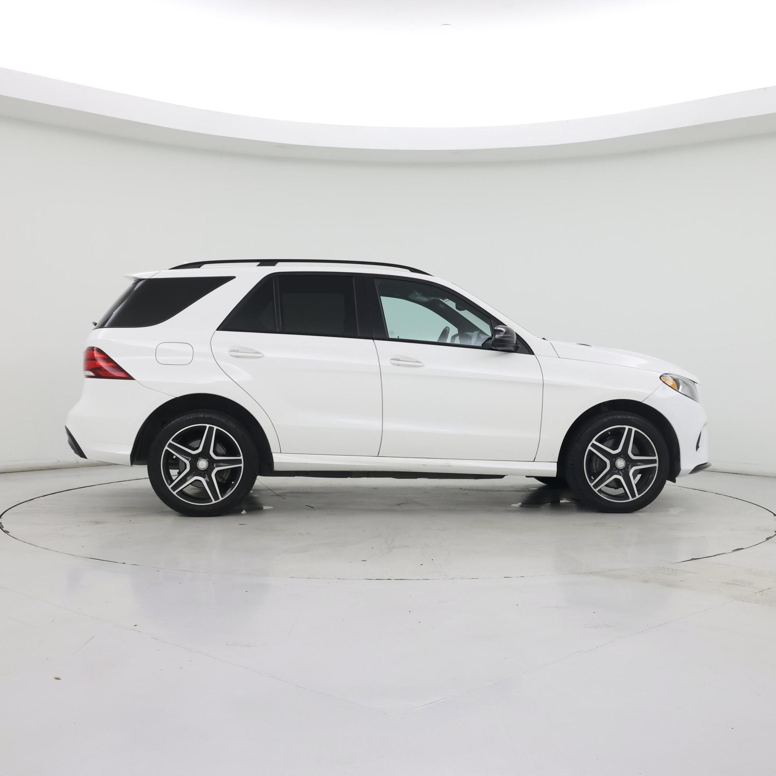 Thumbnail: 2016 Mercedes-Benz GLE - 7