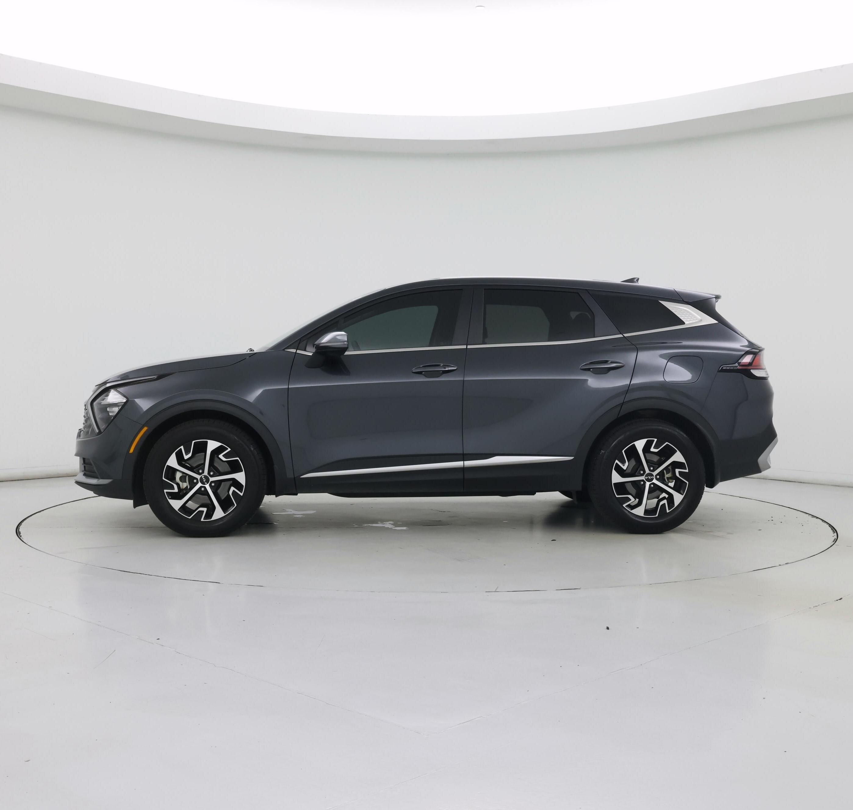 Thumbnail: 2023 Kia Sportage - 3