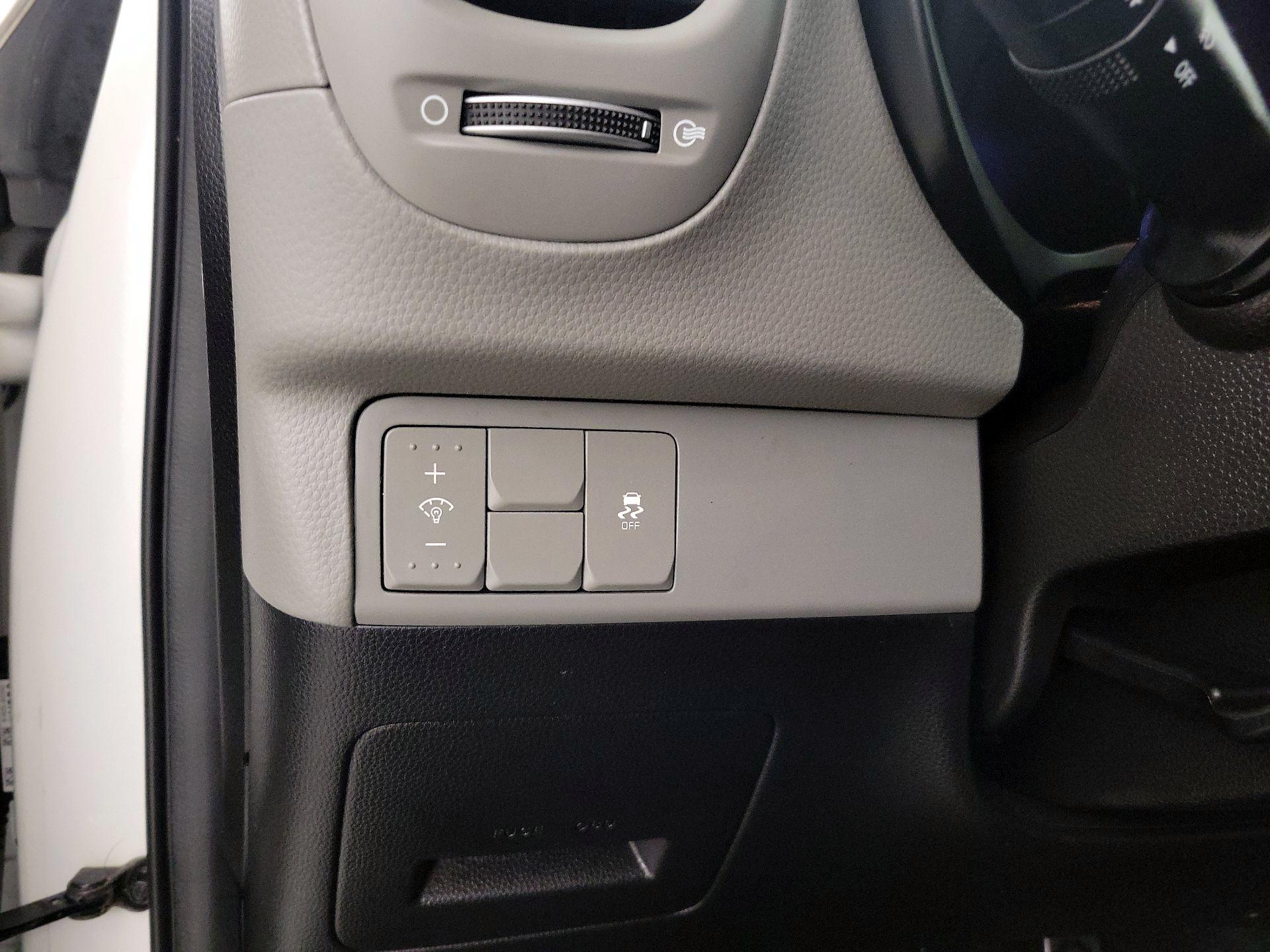 Thumbnail: 2018 Kia Soul - 13