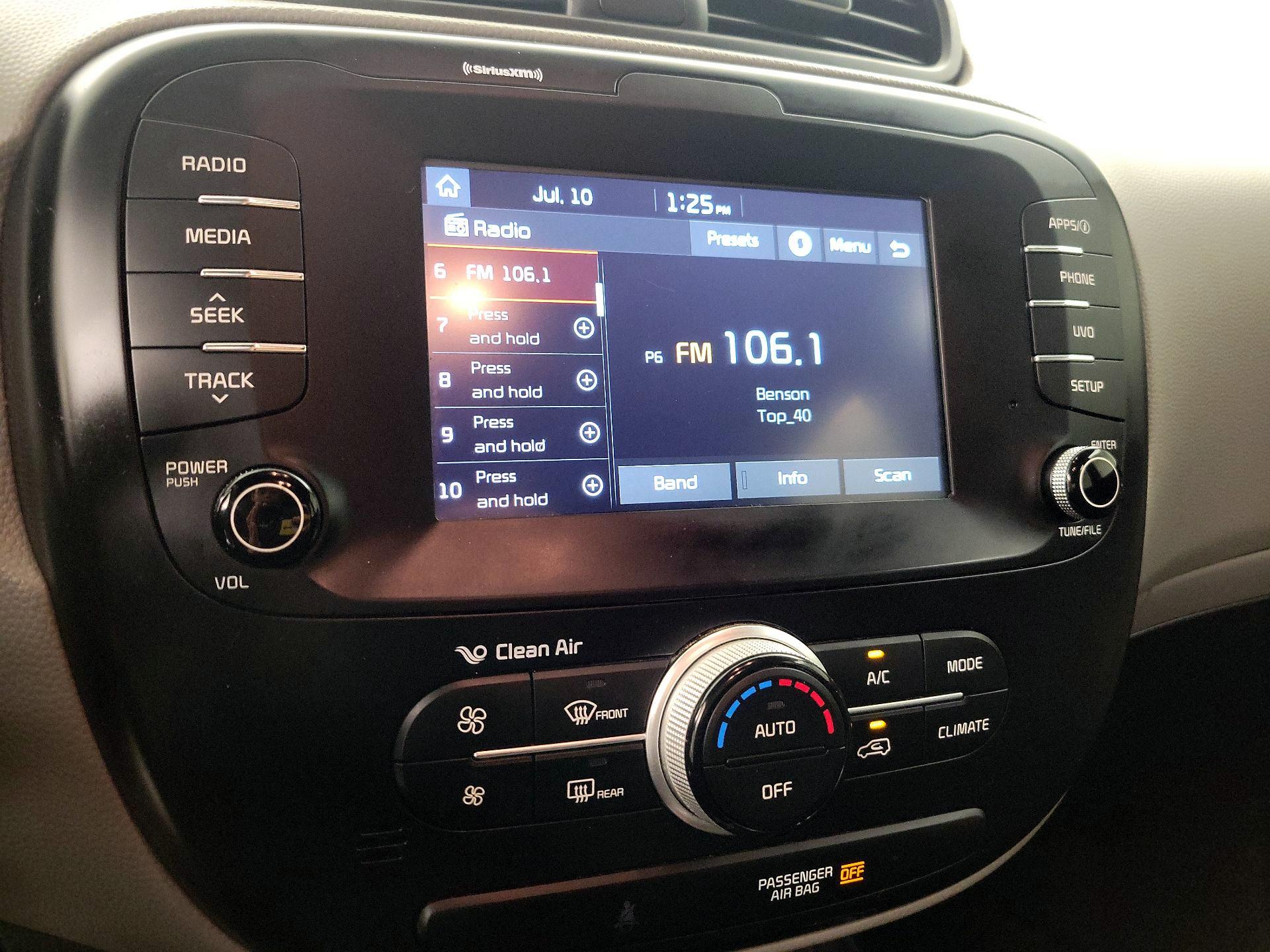 Thumbnail: 2018 Kia Soul - 15