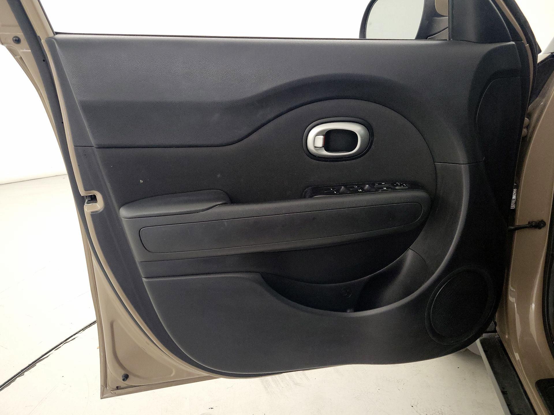 Thumbnail: 2014 Kia Soul - 12