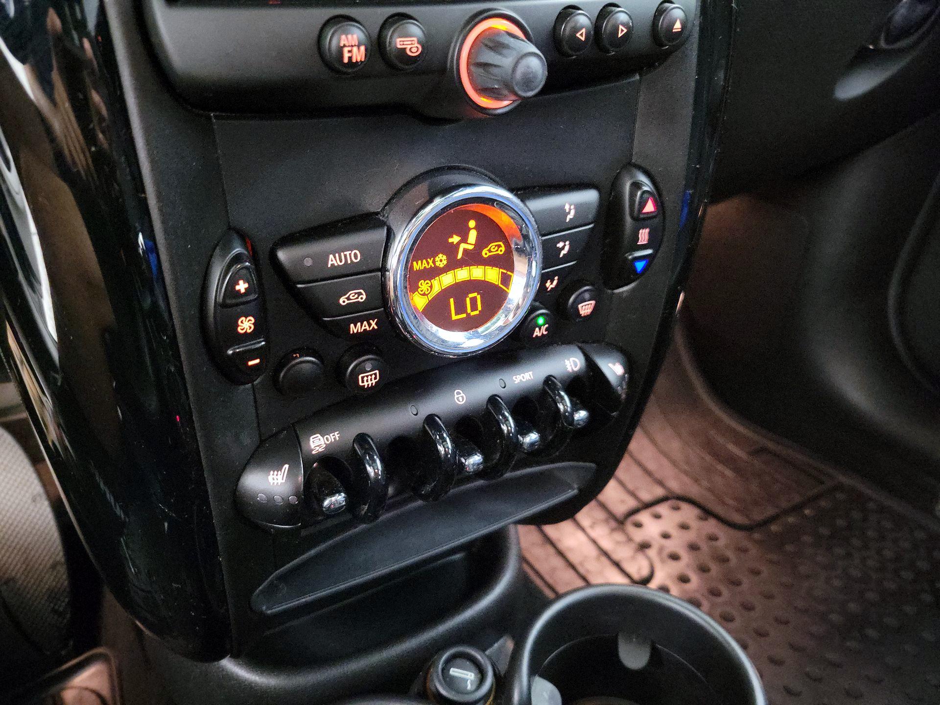 Thumbnail: 2016 MINI Cooper Countryman - 15