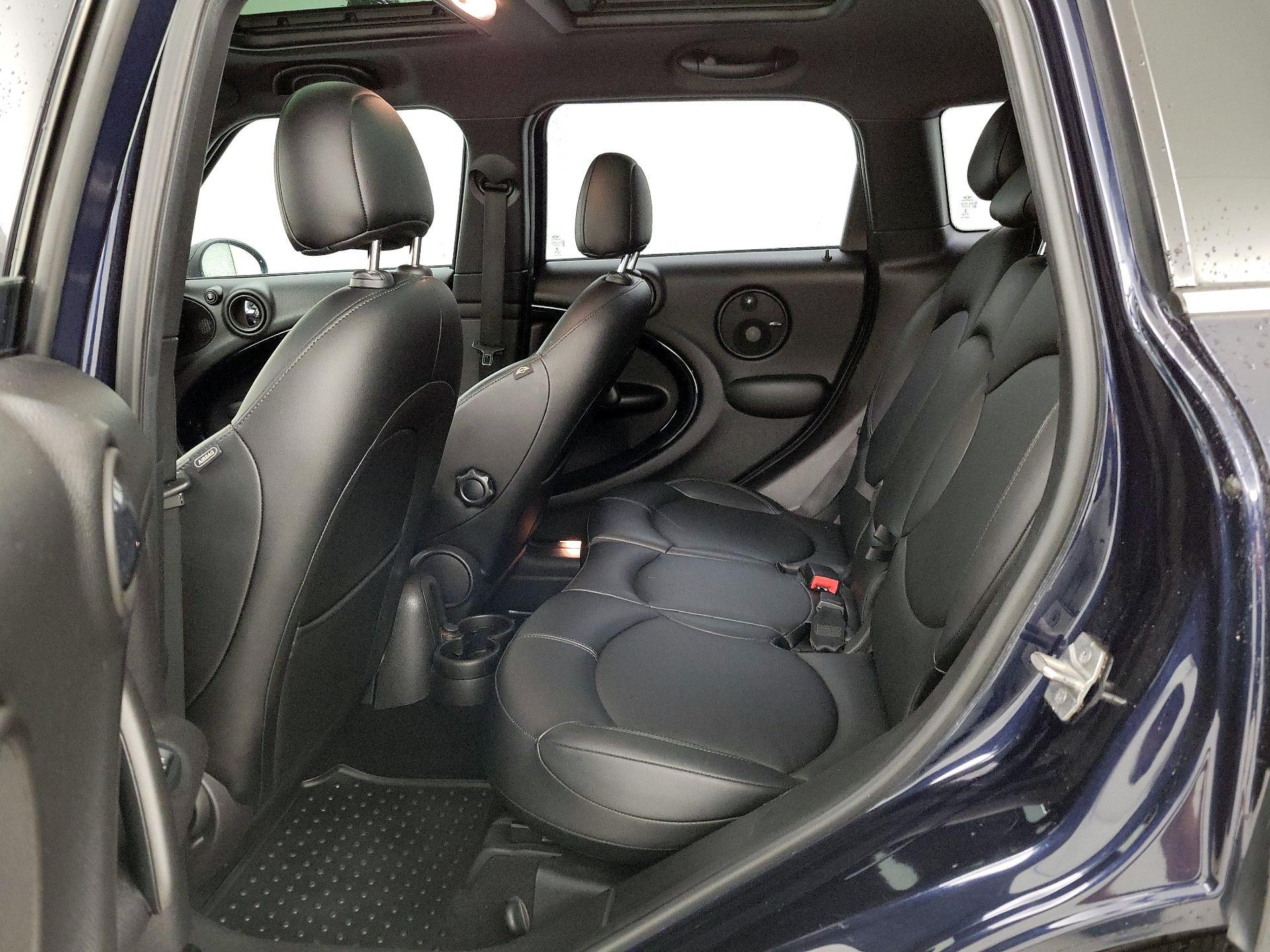 Thumbnail: 2016 MINI Cooper Countryman - 18