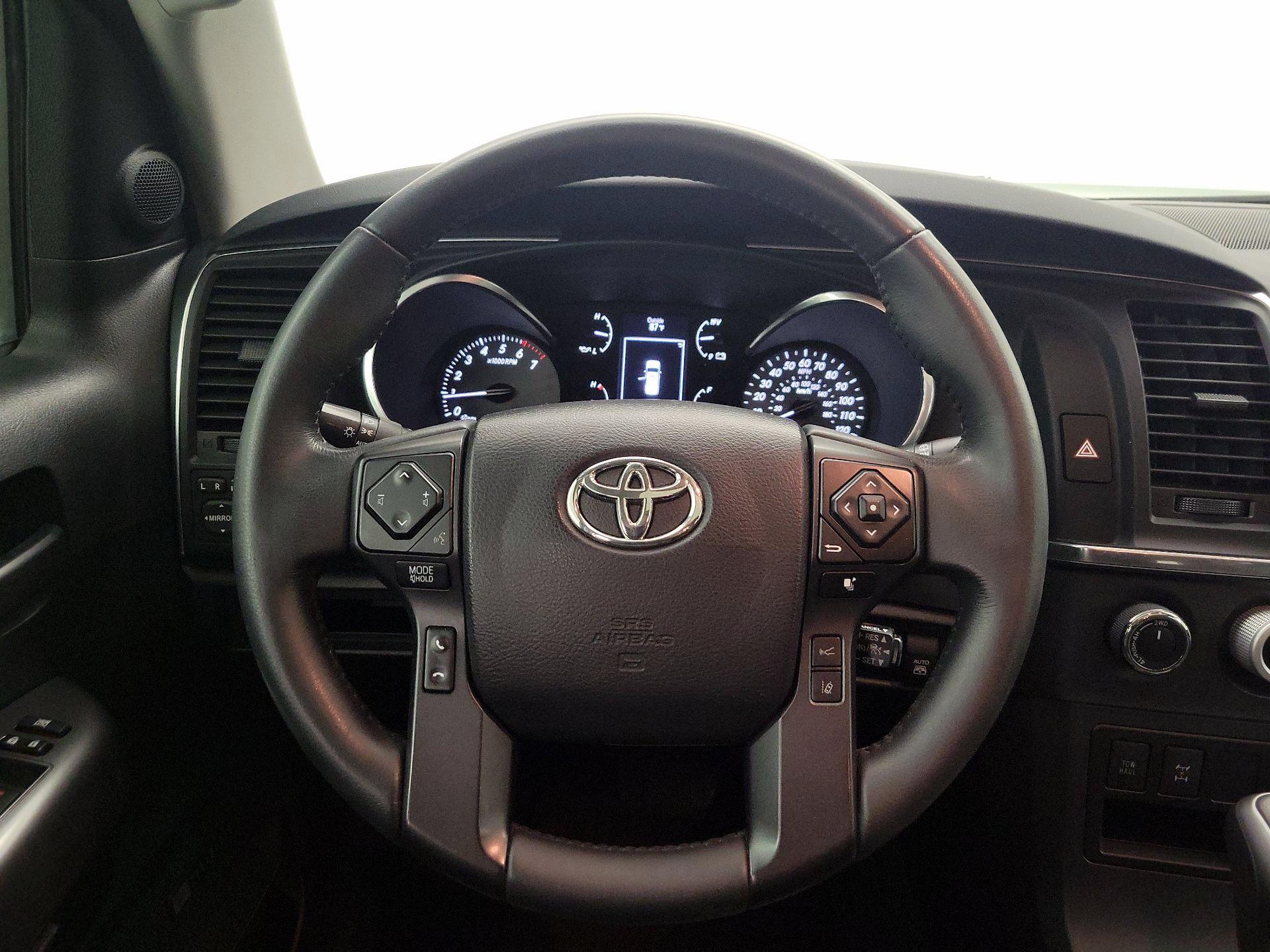 Thumbnail: 2021 Toyota Sequoia - 10