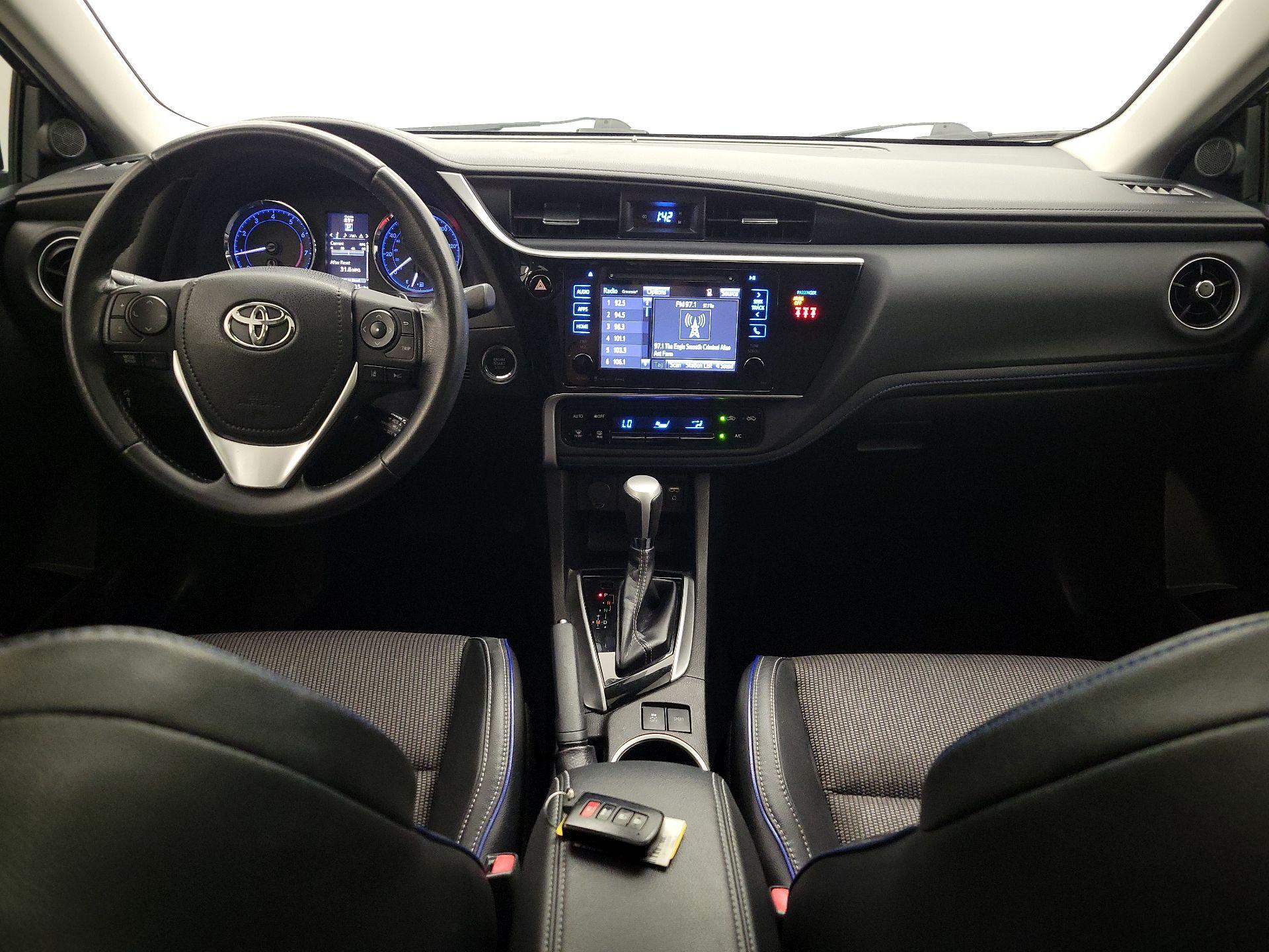 Thumbnail: 2019 Toyota Corolla - 9