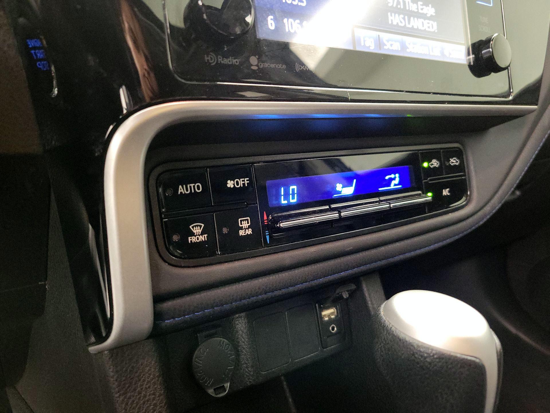 Thumbnail: 2019 Toyota Corolla - 16
