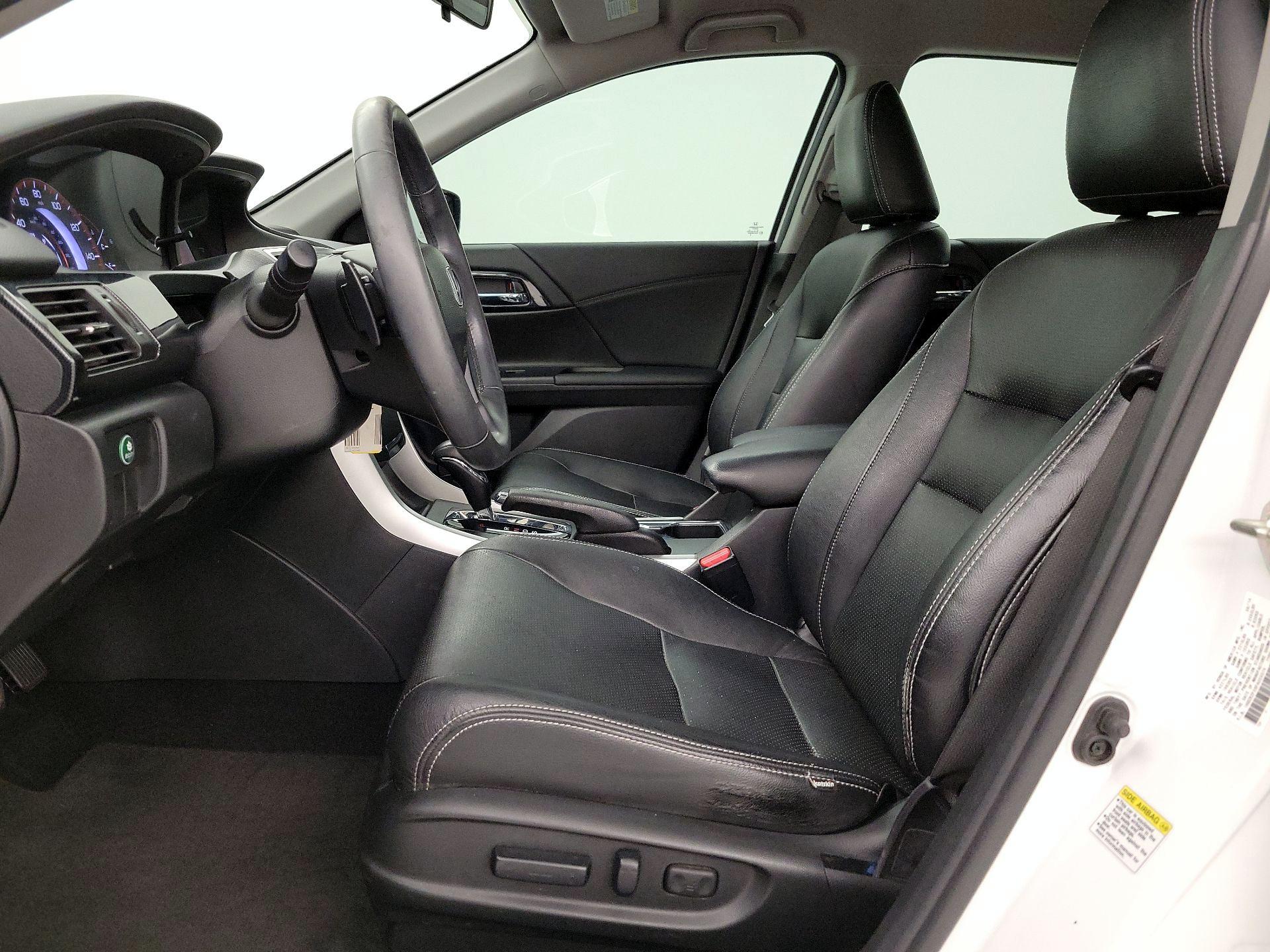 Thumbnail: 2015 Honda Accord - 11
