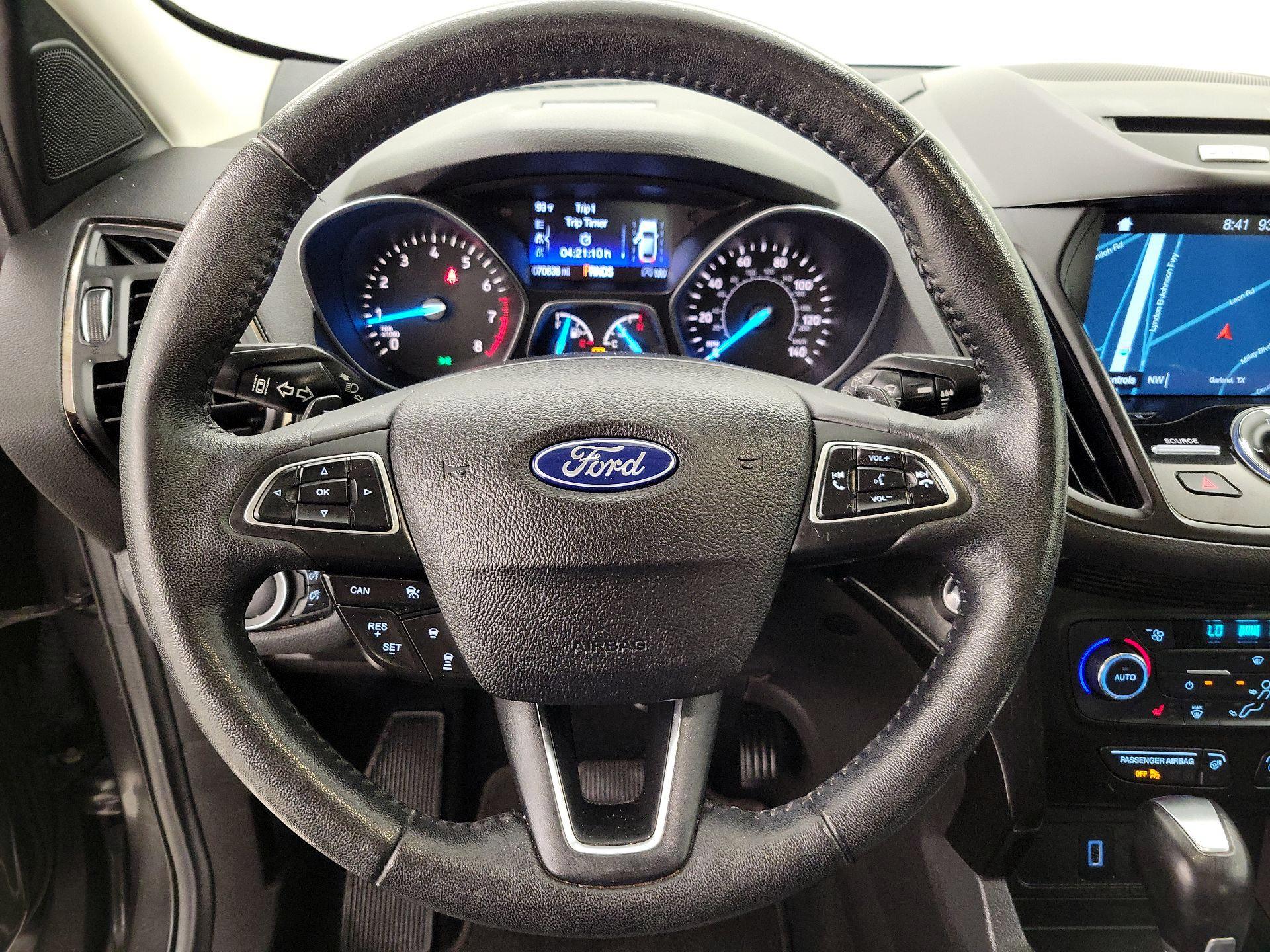 Thumbnail: 2017 Ford Escape - 10