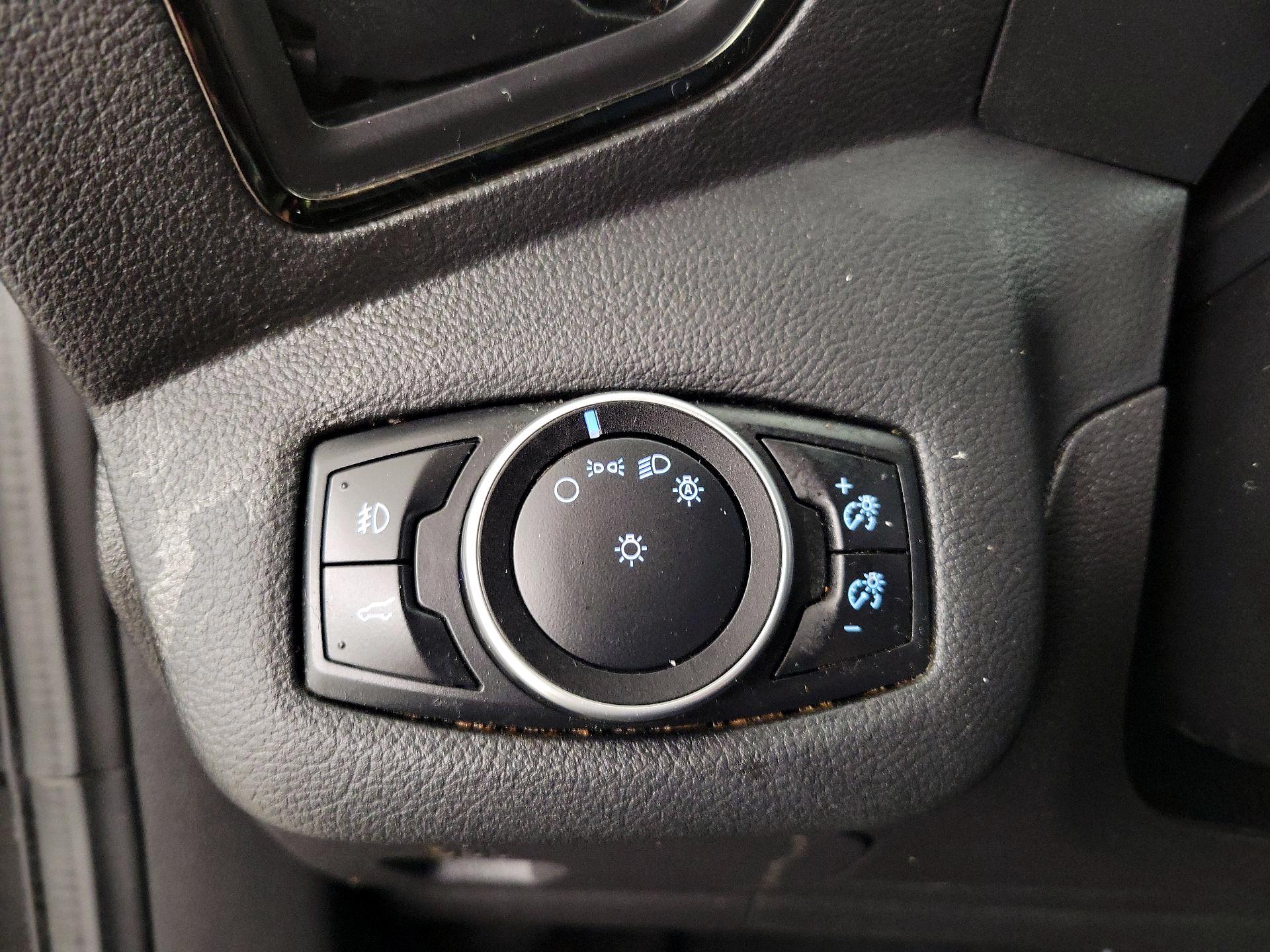 Thumbnail: 2017 Ford Escape - 13
