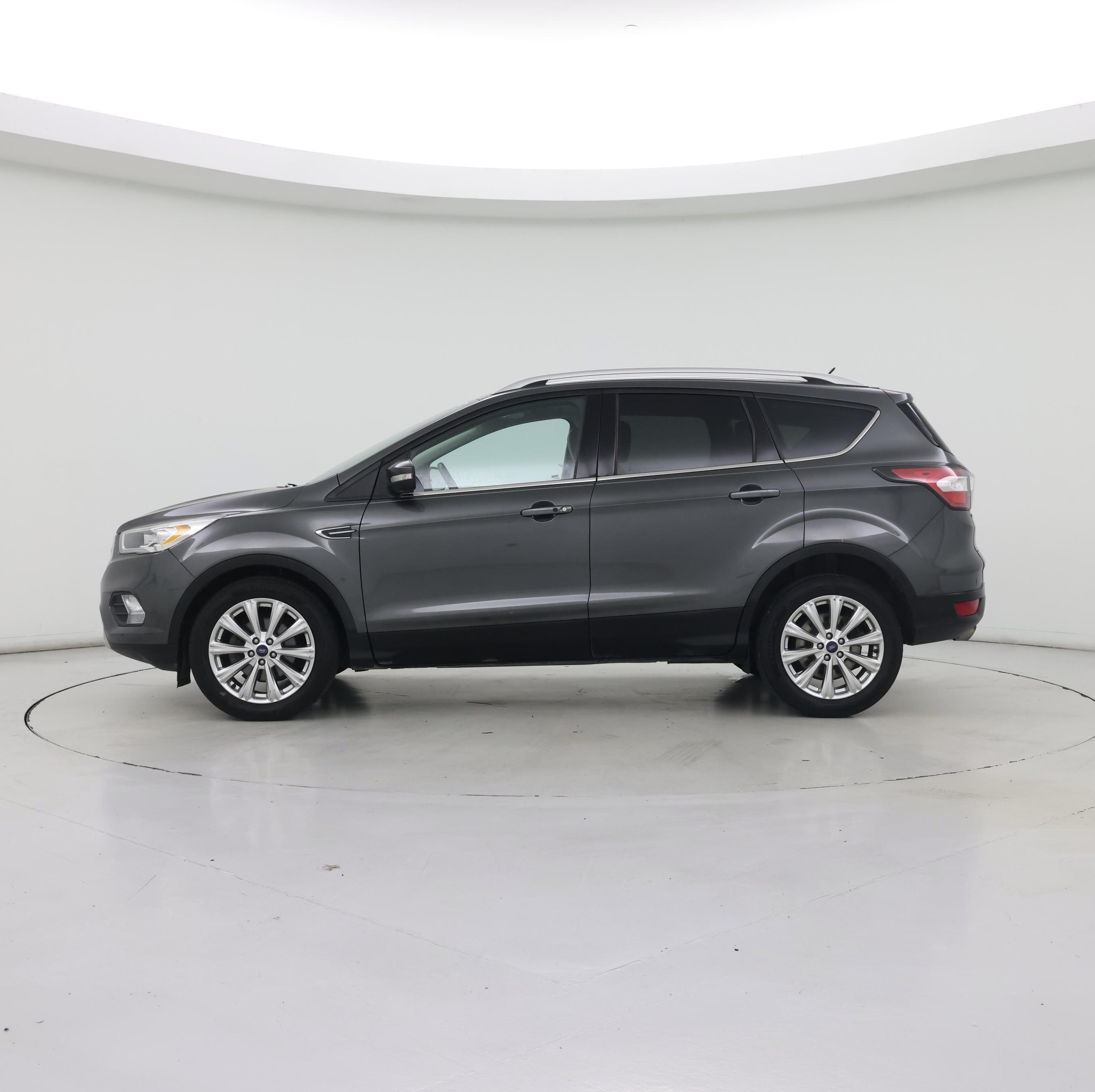 Thumbnail: 2017 Ford Escape - 3